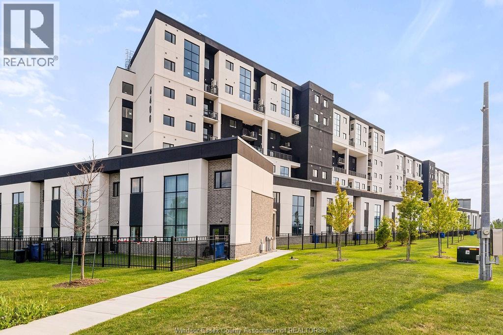 MLS# 26017158: 4400 LAURIER PARKWAY Unit# 531, LaSalle, Canada
