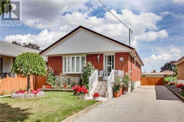 21 IVANHOE COURT, Toronto (Wexford-Maryvale)