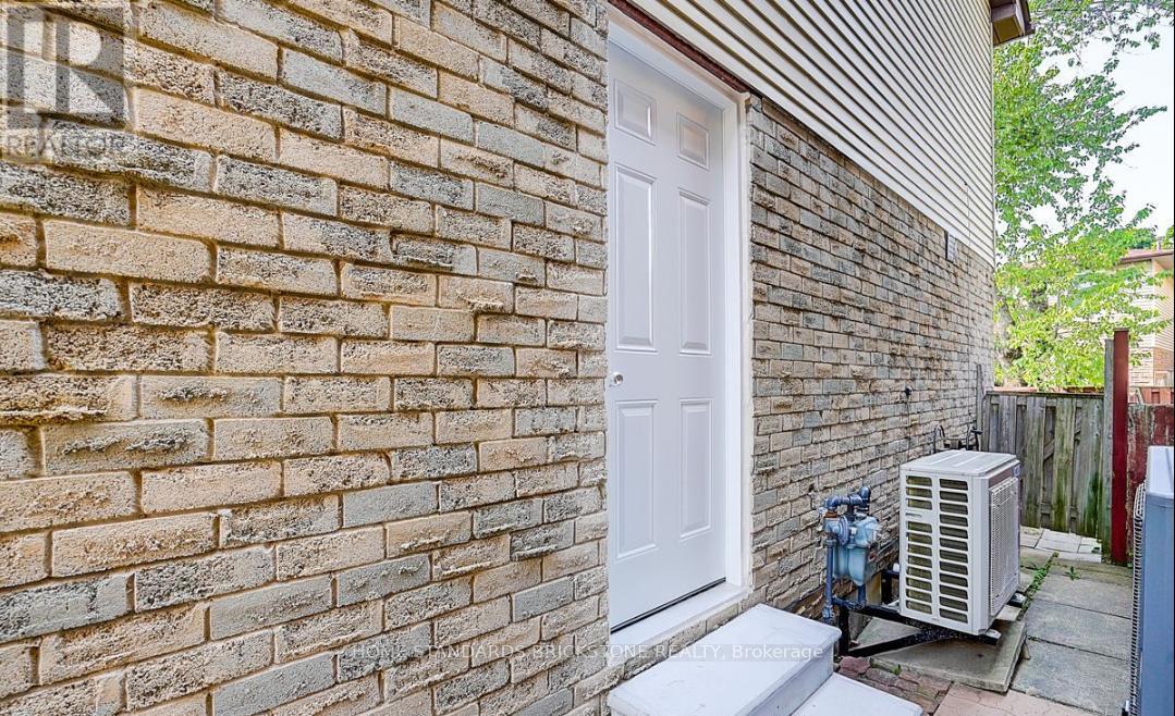 Basement - 24 Barrington Crescent, Markham (Milliken Mills West), Ontario  L3R 3H3 - Photo 4 - N13571618