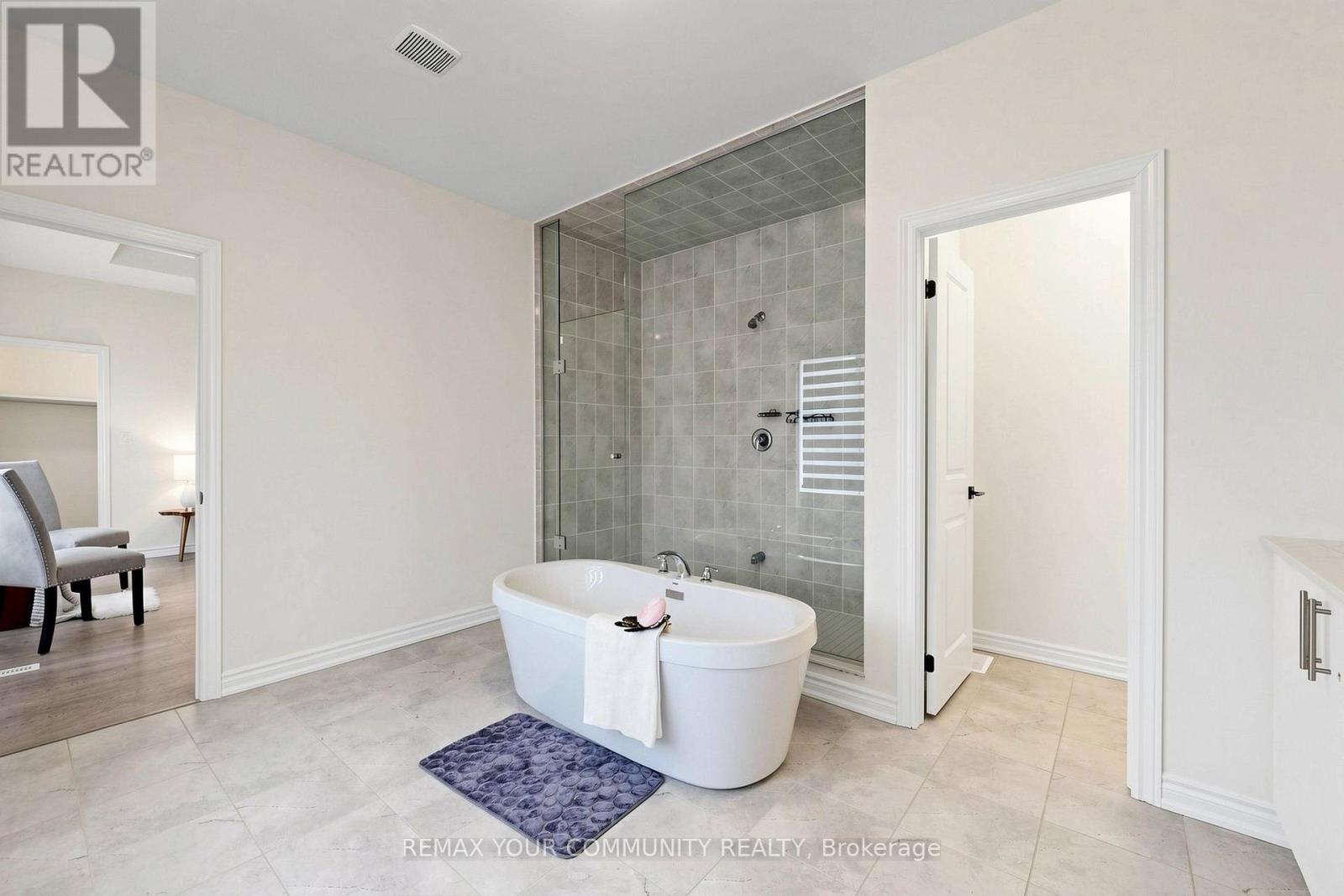 105 Halldorson Avenue, Aurora, Ontario  L4G 7B6 - Photo 24 - N13571660
