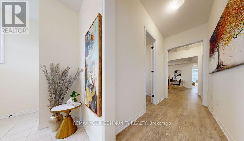 105 Halldorson Avenue, Aurora, Ontario  L4G 7B6 - Photo 4 - N13571660
