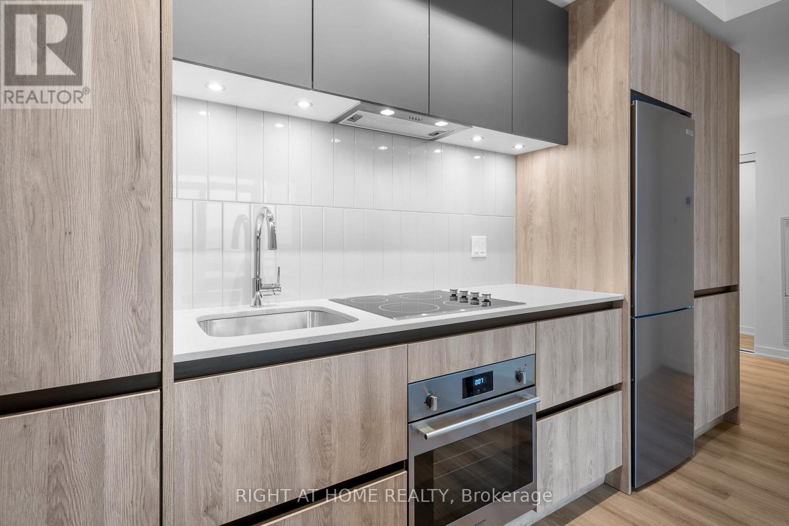 1424 - 7950 Bathurst Street, Vaughan, Ontario  L4J 0L4 - Photo 12 - N12987946