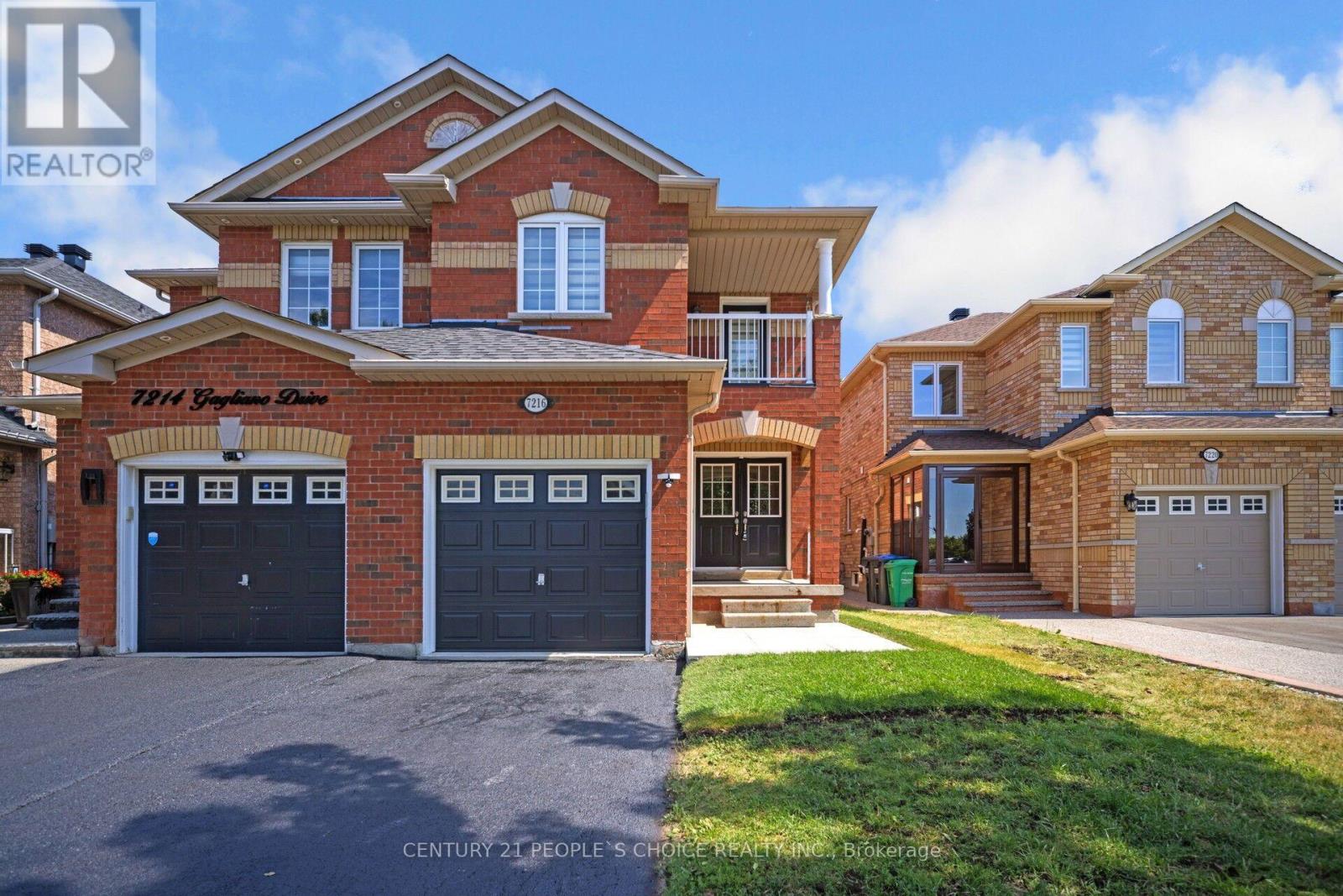 7216 Gagliano Drive, Mississauga, Ontario L5W 1X4 - Photo 3 - W13566550