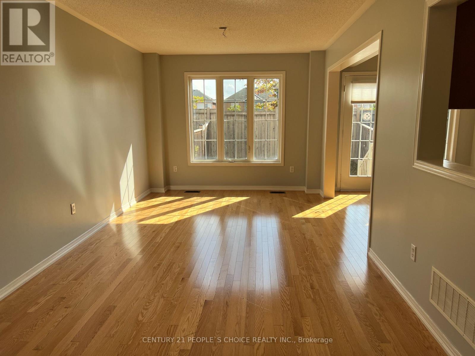 88 Delport Close, Brampton, Ontario  L6P 3T1 - Photo 9 - W13571636