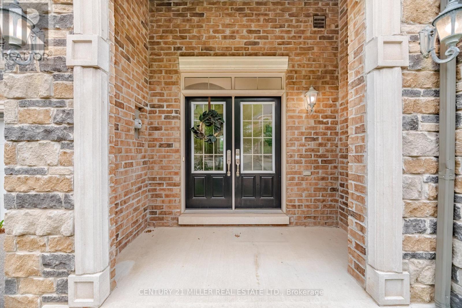 2455 Village Common, Oakville, Ontario  L6M 0S2 - Photo 3 - W13571684