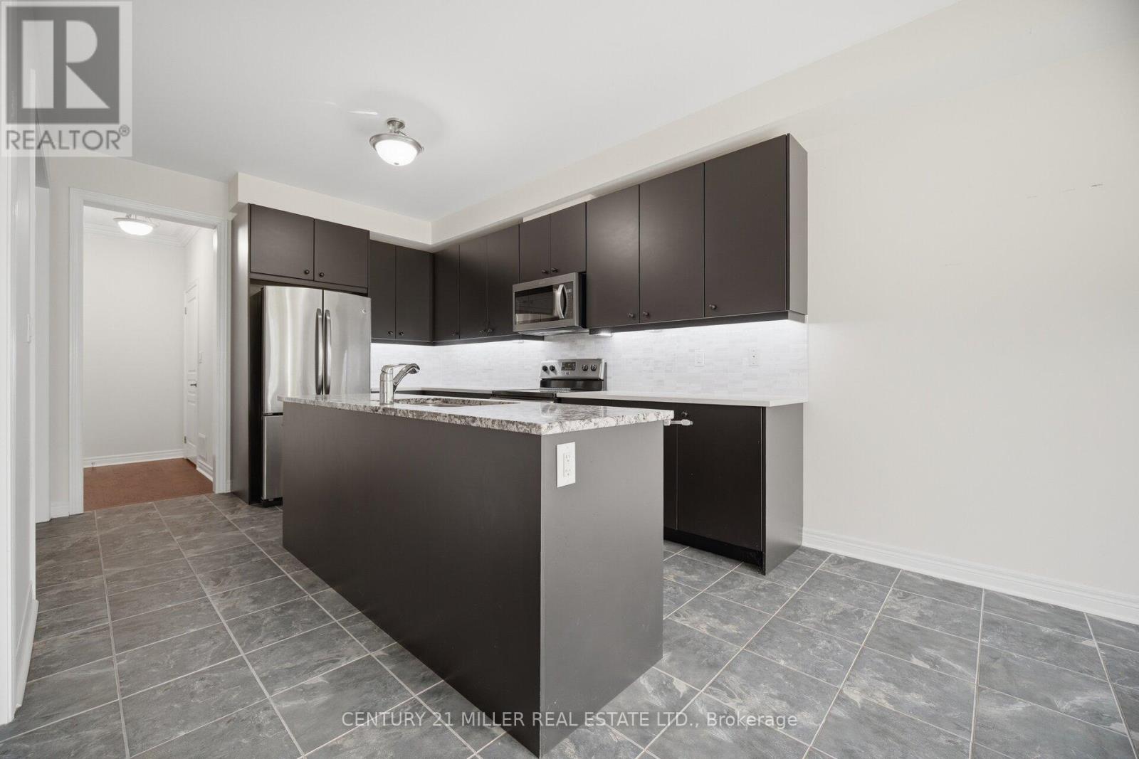 2455 Village Common, Oakville, Ontario  L6M 0S2 - Photo 8 - W13571684