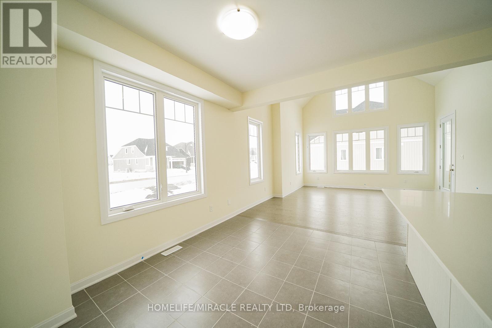 33 Country Club Drive, Loyalist, Ontario K0H 1G0 - Photo 4 - X13571586
