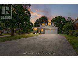137 WHITE PINE CRESCENT, Waterloo, Ontario