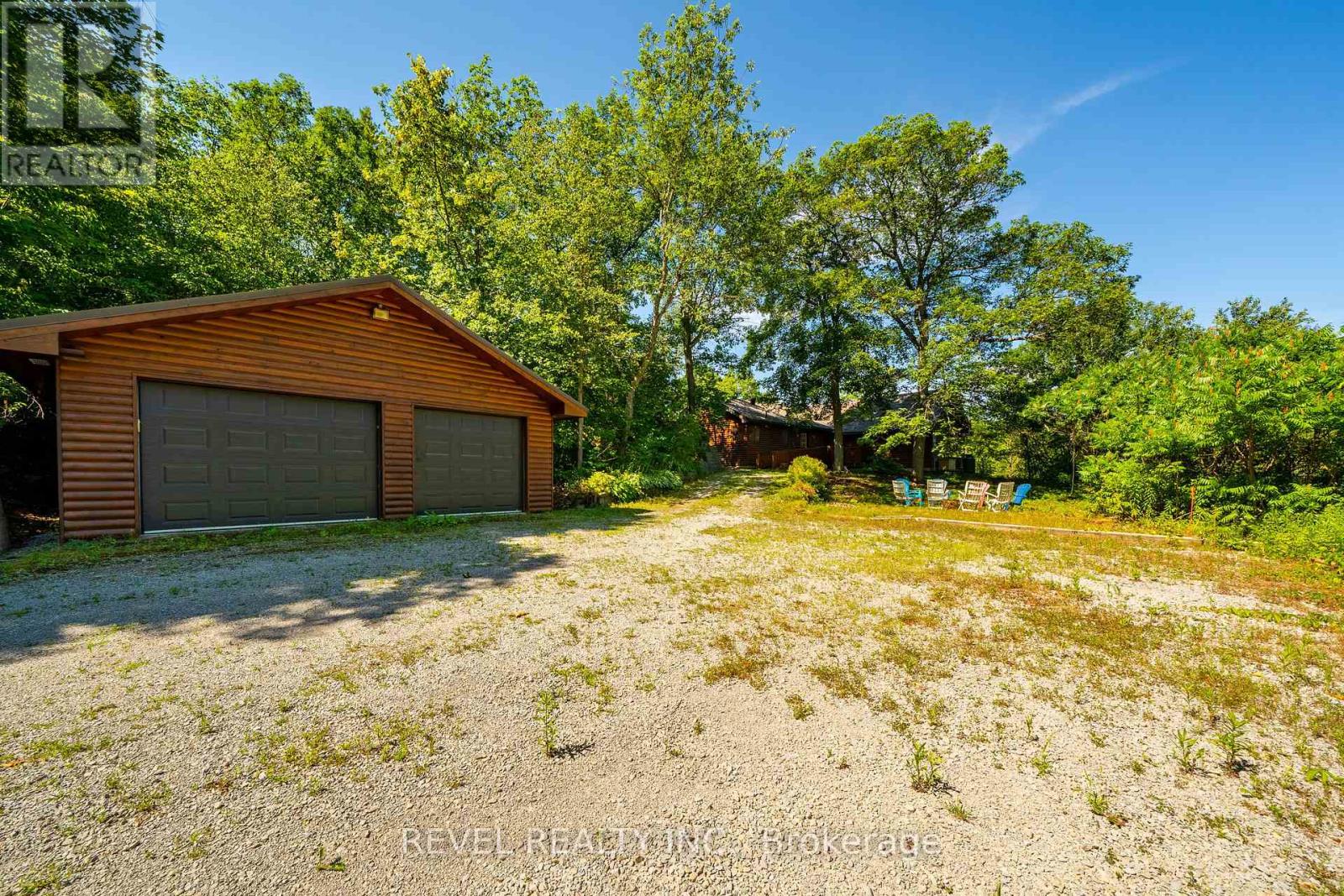 180 Lake Road, Georgian Bay (Baxter), Ontario  L0K 1S0 - Photo 3 - X13571752