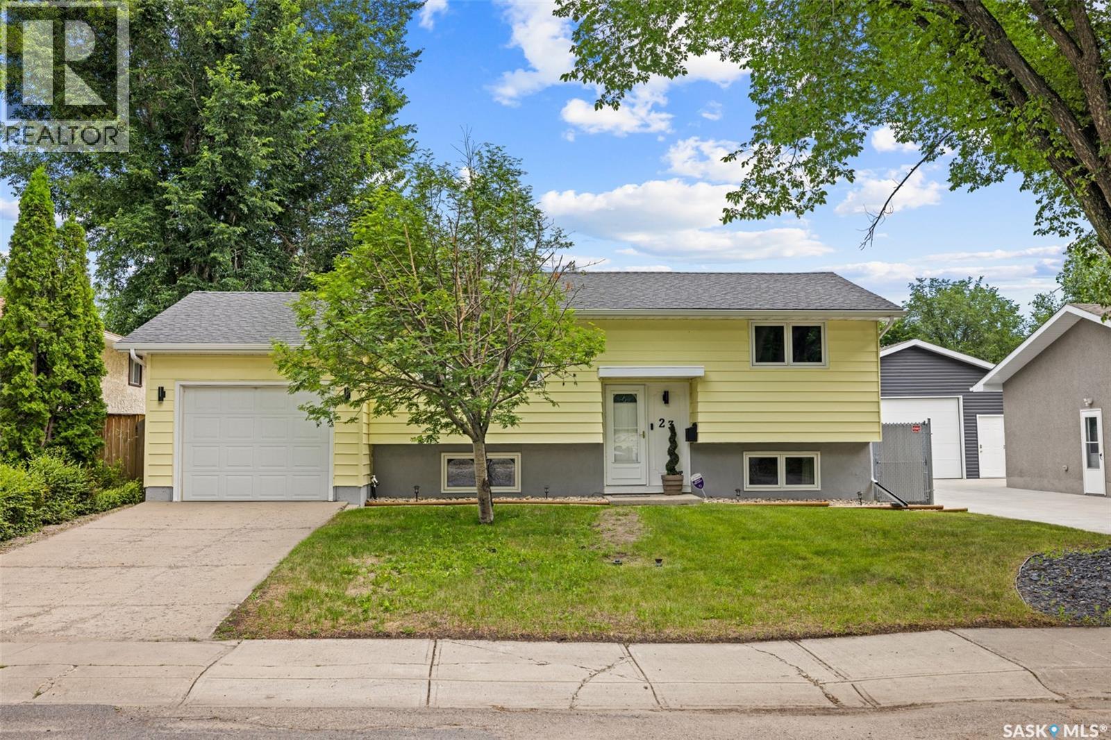 23 Boyce Street, Regina, Saskatchewan S4R 6M3 - Photo 1 - SK042775