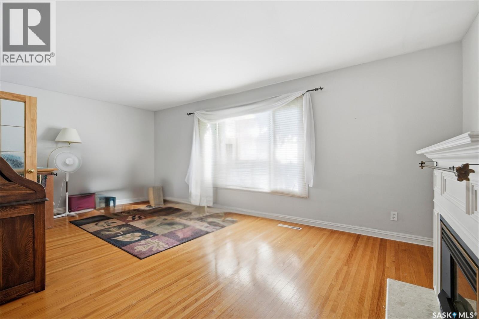 1921 Sommerfeld Avenue, Saskatoon, Saskatchewan  S7J 2E2 - Photo 7 - SK042653