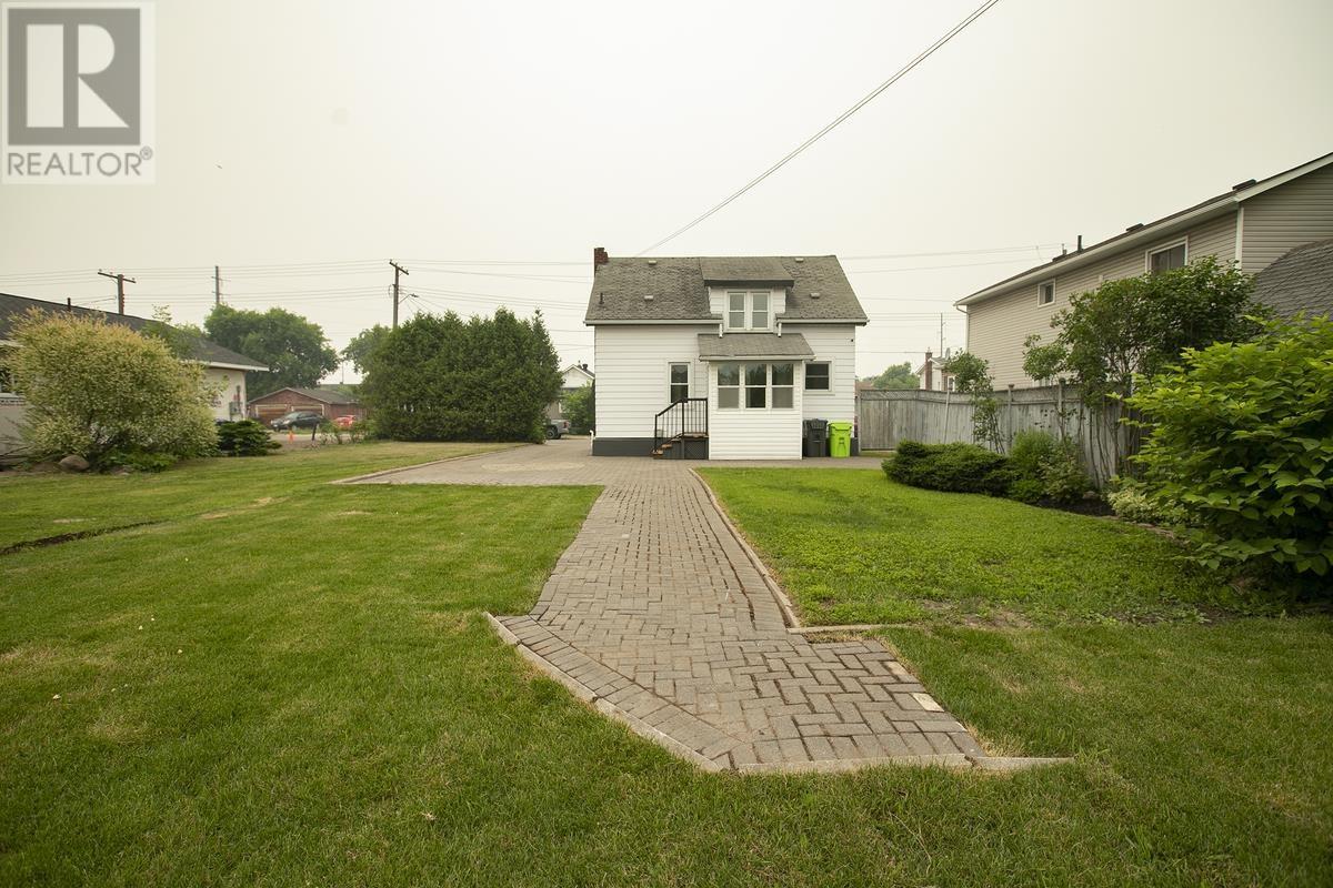 302 Franklin St, Sault Ste. Marie, Ontario  P6C 4A8 - Photo 6 - SM261880