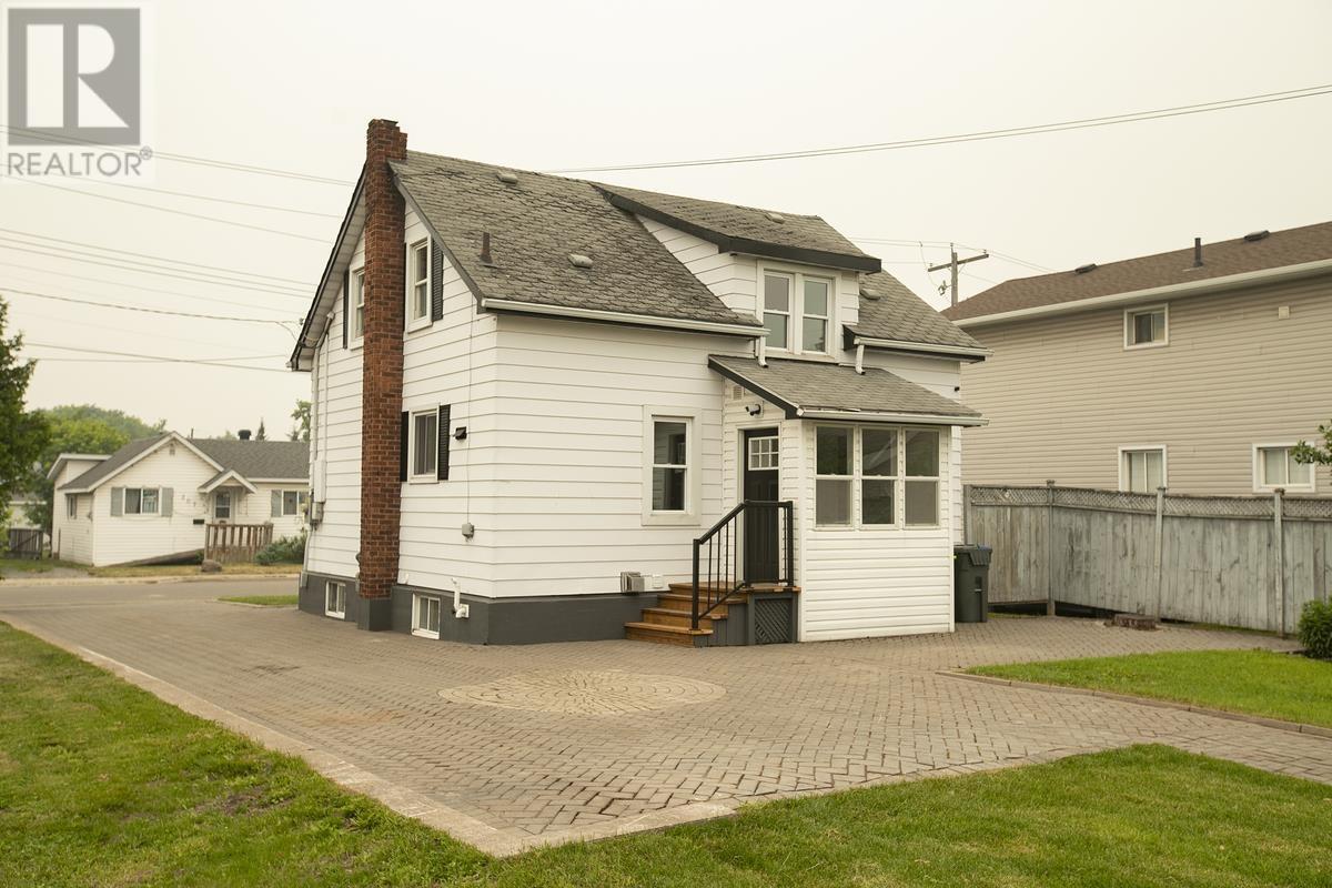 302 Franklin St, Sault Ste. Marie, Ontario  P6C 4A8 - Photo 8 - SM261880