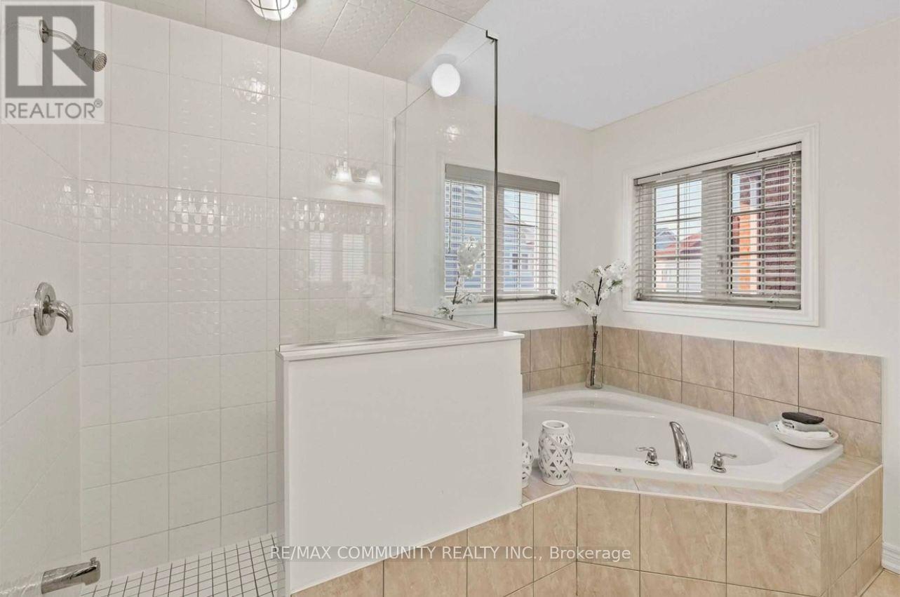 64 Bill Hutchinson Crescent, Clarington, Ontario  L1C 7C9 - Photo 24 - E13571550