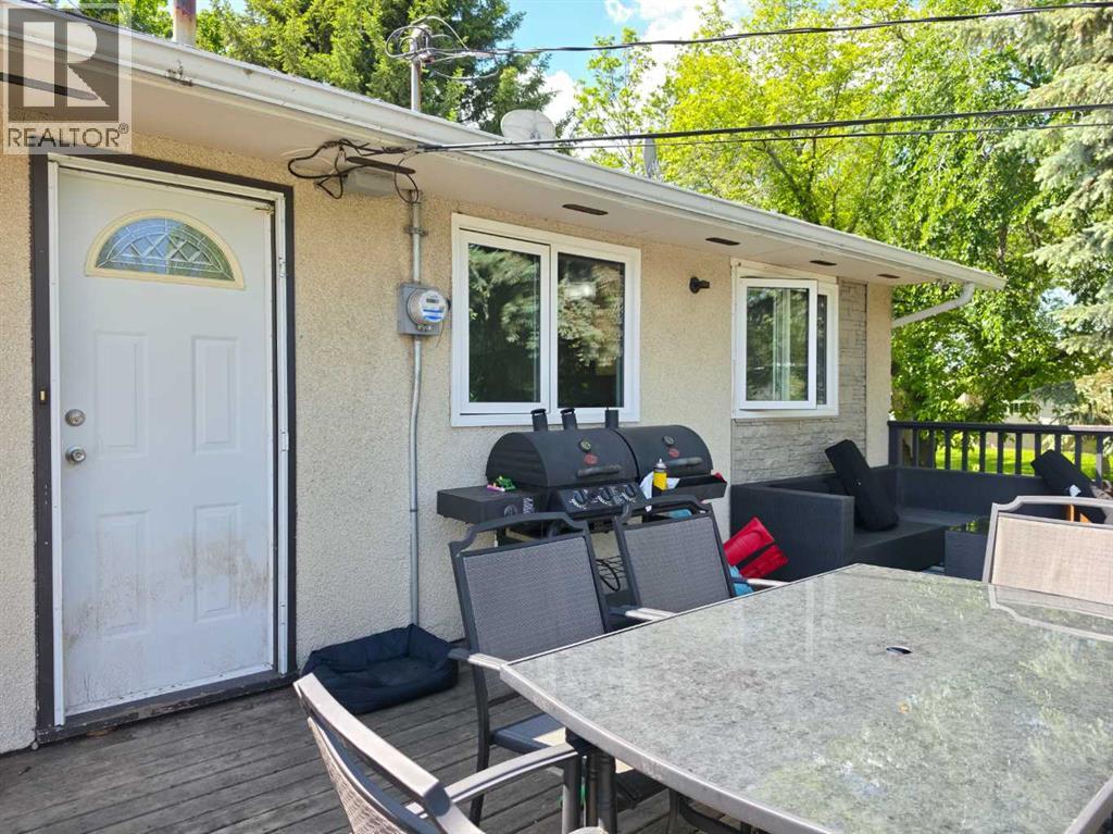 6014 44 Avenue, Camrose, Alberta  T4V 0B2 - Photo 33 - A2324074