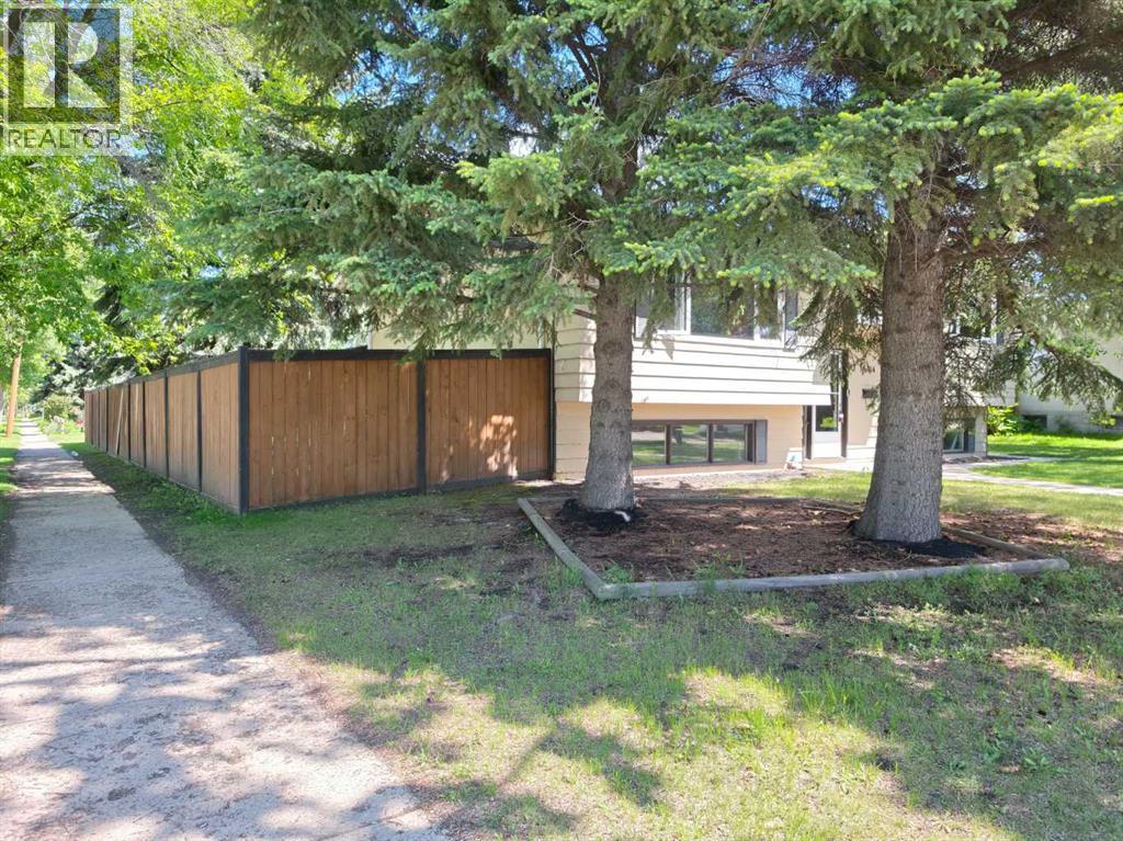 6014 44 Avenue, Camrose, Alberta  T4V 0B2 - Photo 43 - A2324074