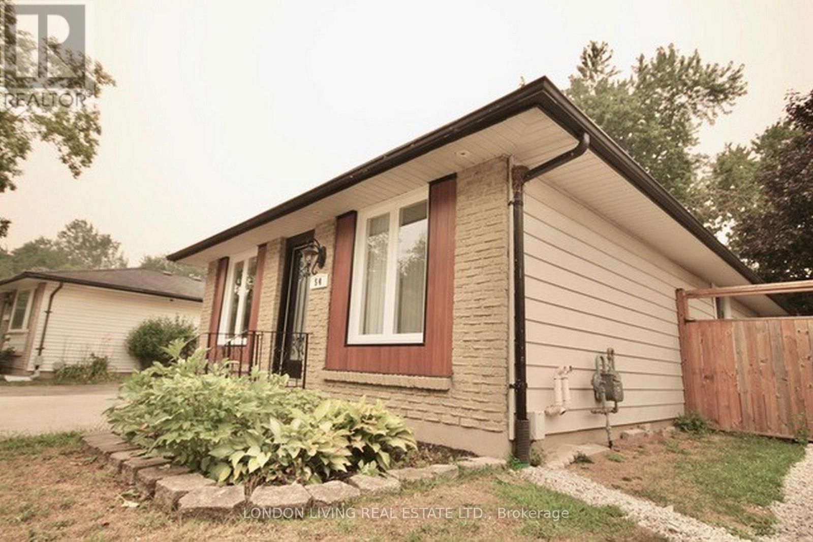 54 Nicholas Crescent, London South, Ontario  N6E 2E9 - Photo 2 - X13571868