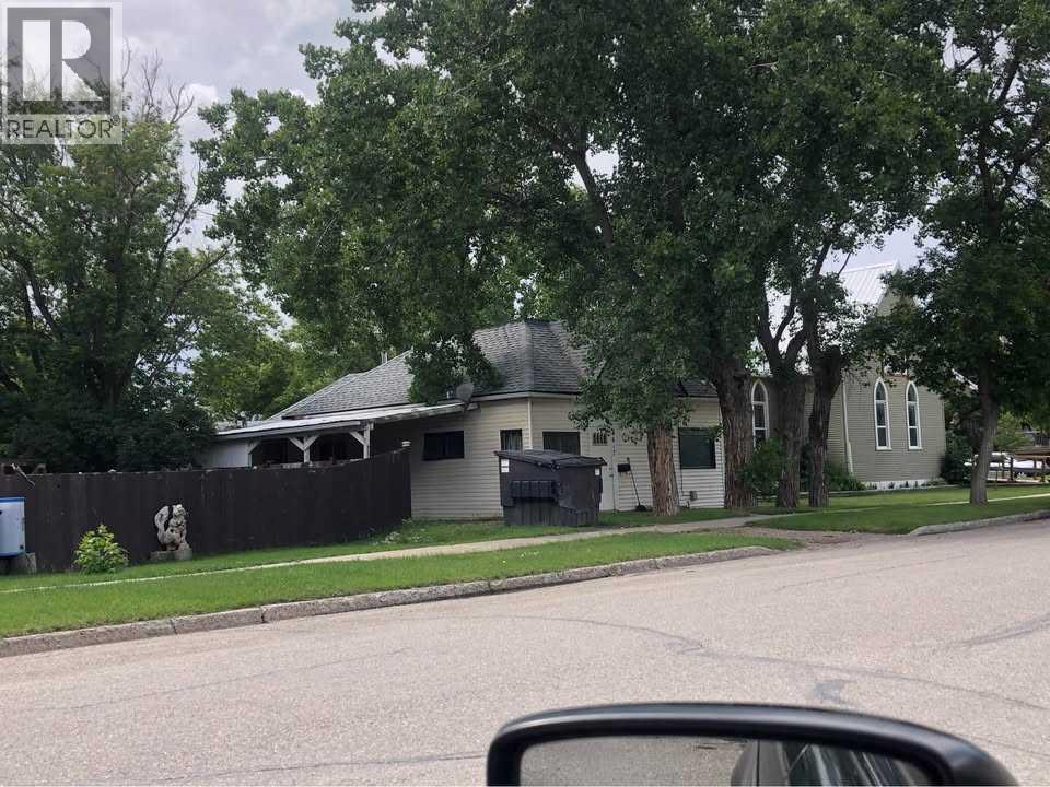4617 2 Street W, Claresholm