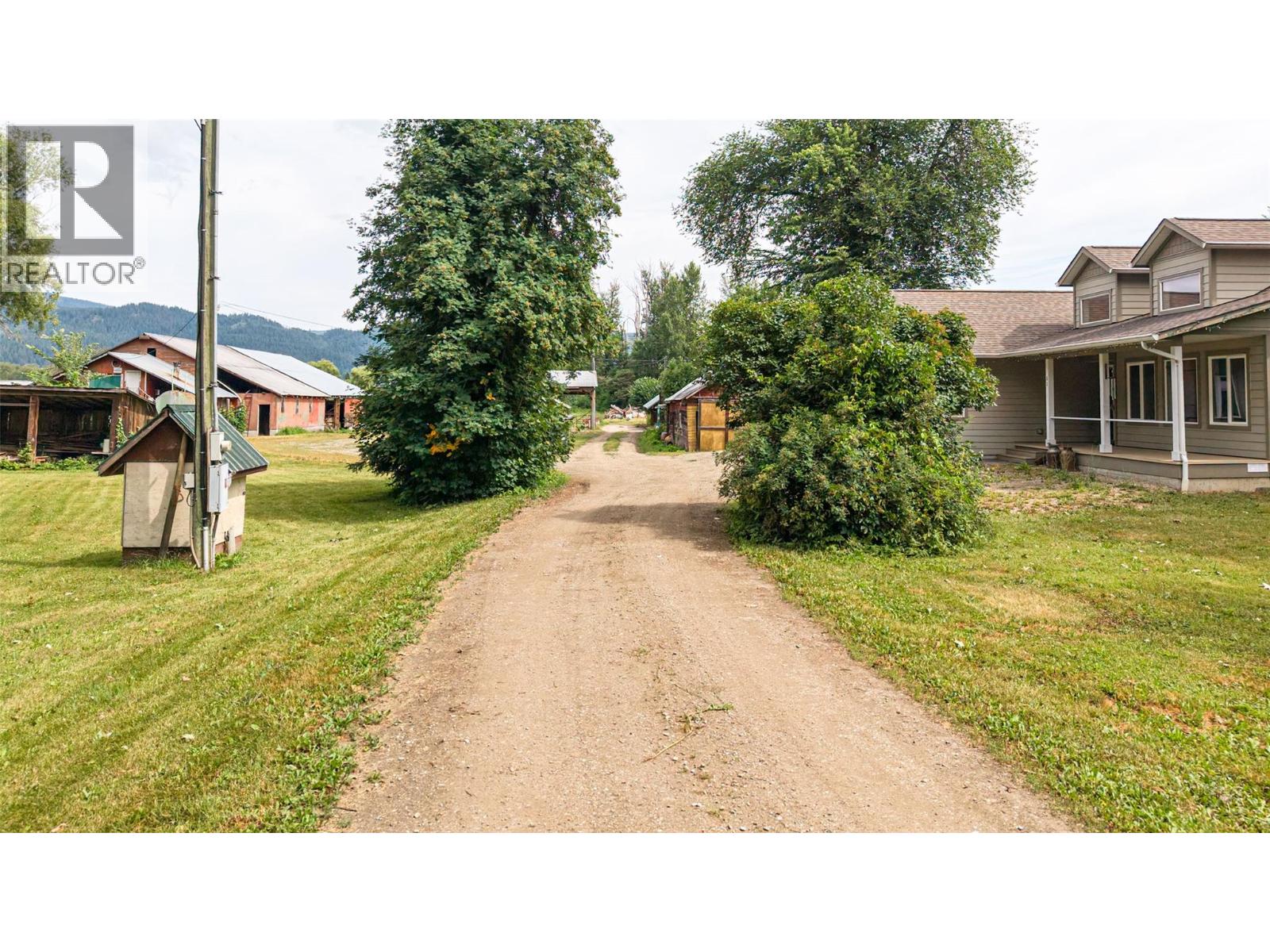 51 Monks Road, Grindrod, British Columbia  V0E 1Y0 - Photo 22 - 10393335