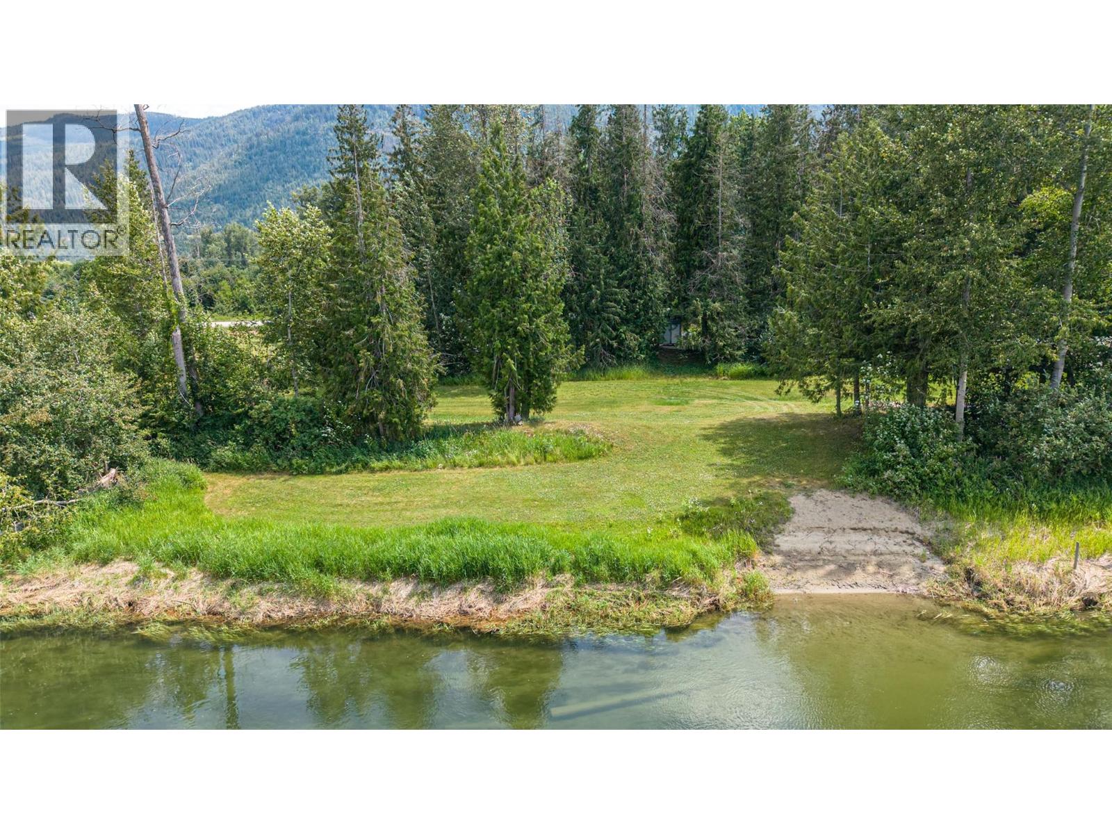 51 Monks Road, Grindrod, British Columbia  V0E 1Y0 - Photo 28 - 10393335