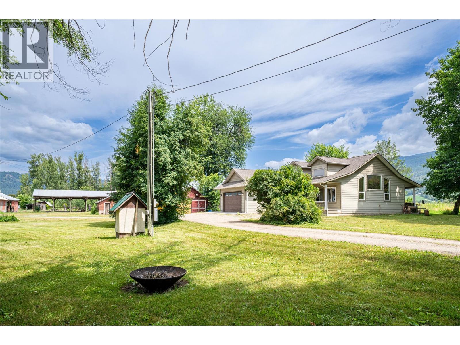 51 Monks Road, Grindrod, British Columbia  V0E 1Y0 - Photo 6 - 10393335