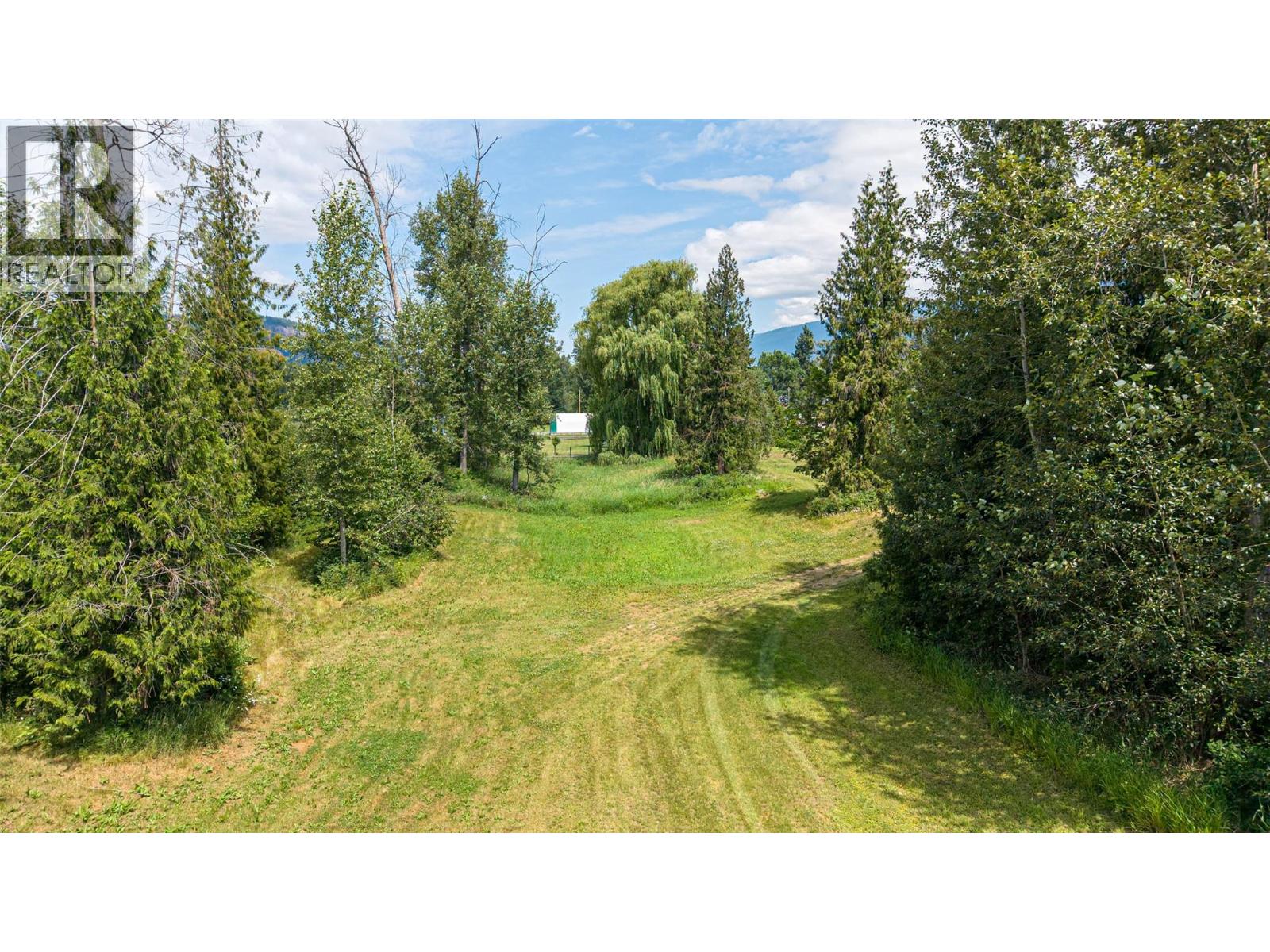 51 Monks Road, Grindrod, British Columbia  V0E 1Y0 - Photo 29 - 10393335
