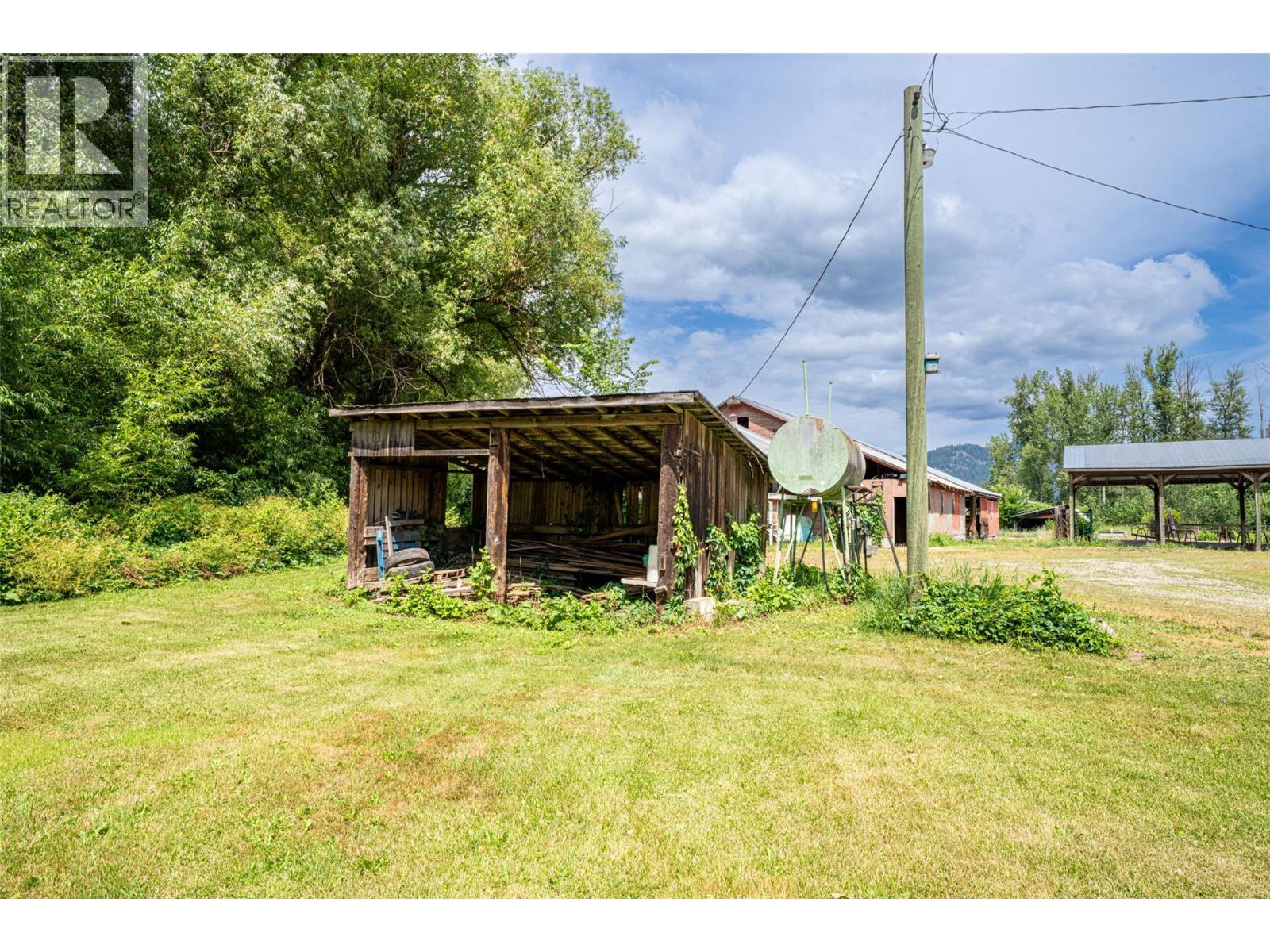 51 Monks Road, Grindrod, British Columbia  V0E 1Y0 - Photo 34 - 10393335