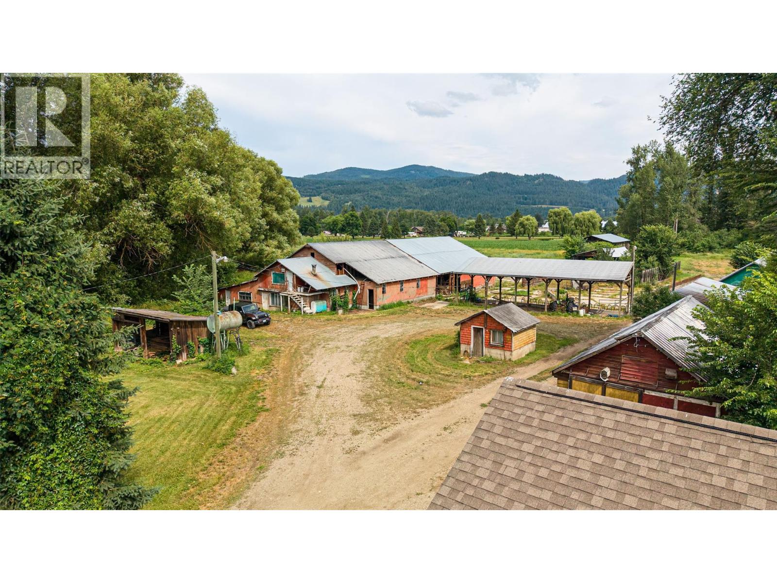 51 Monks Road, Grindrod, British Columbia  V0E 1Y0 - Photo 43 - 10393335