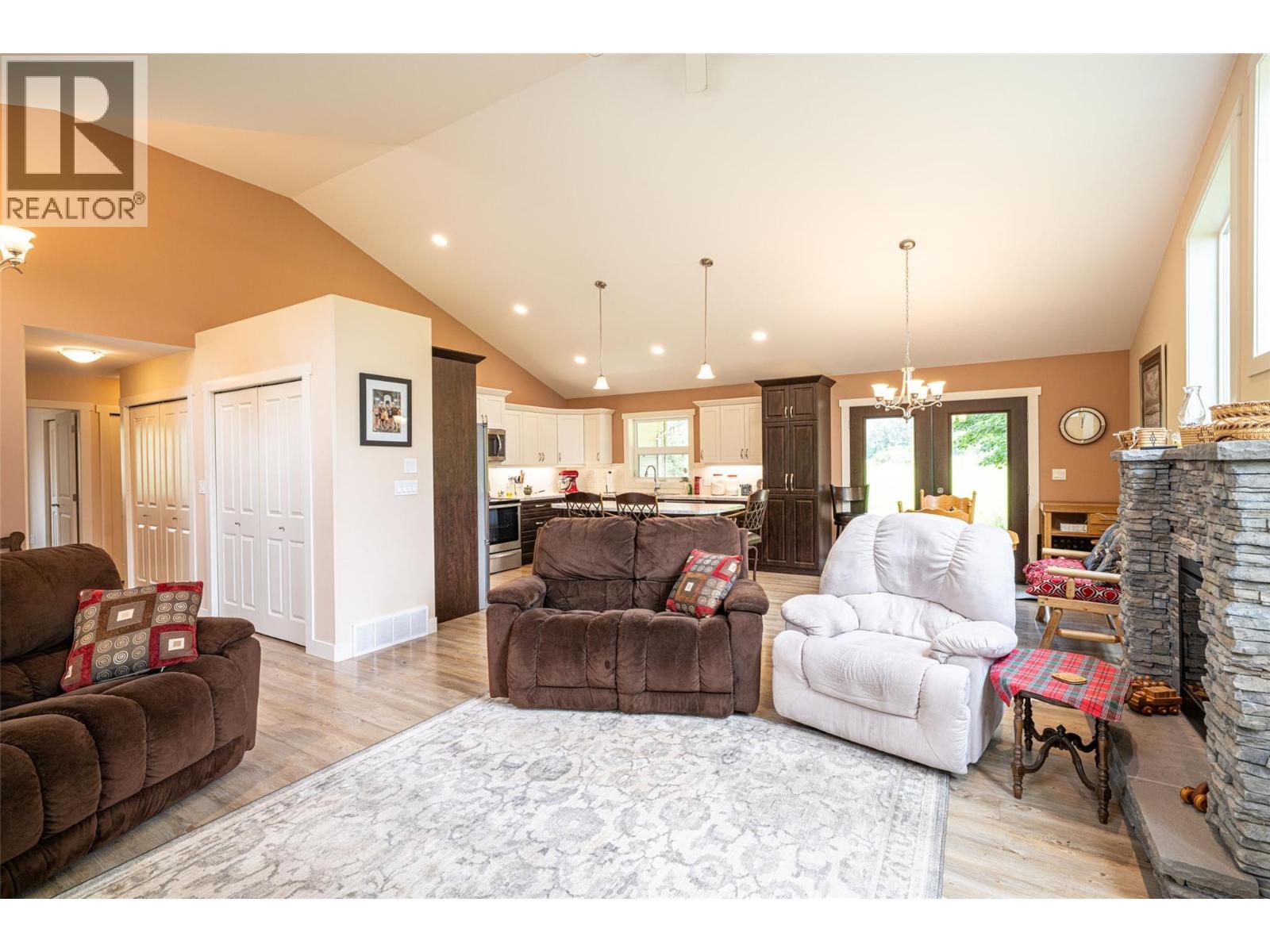 51 Monks Road, Grindrod, British Columbia  V0E 1Y0 - Photo 65 - 10393335