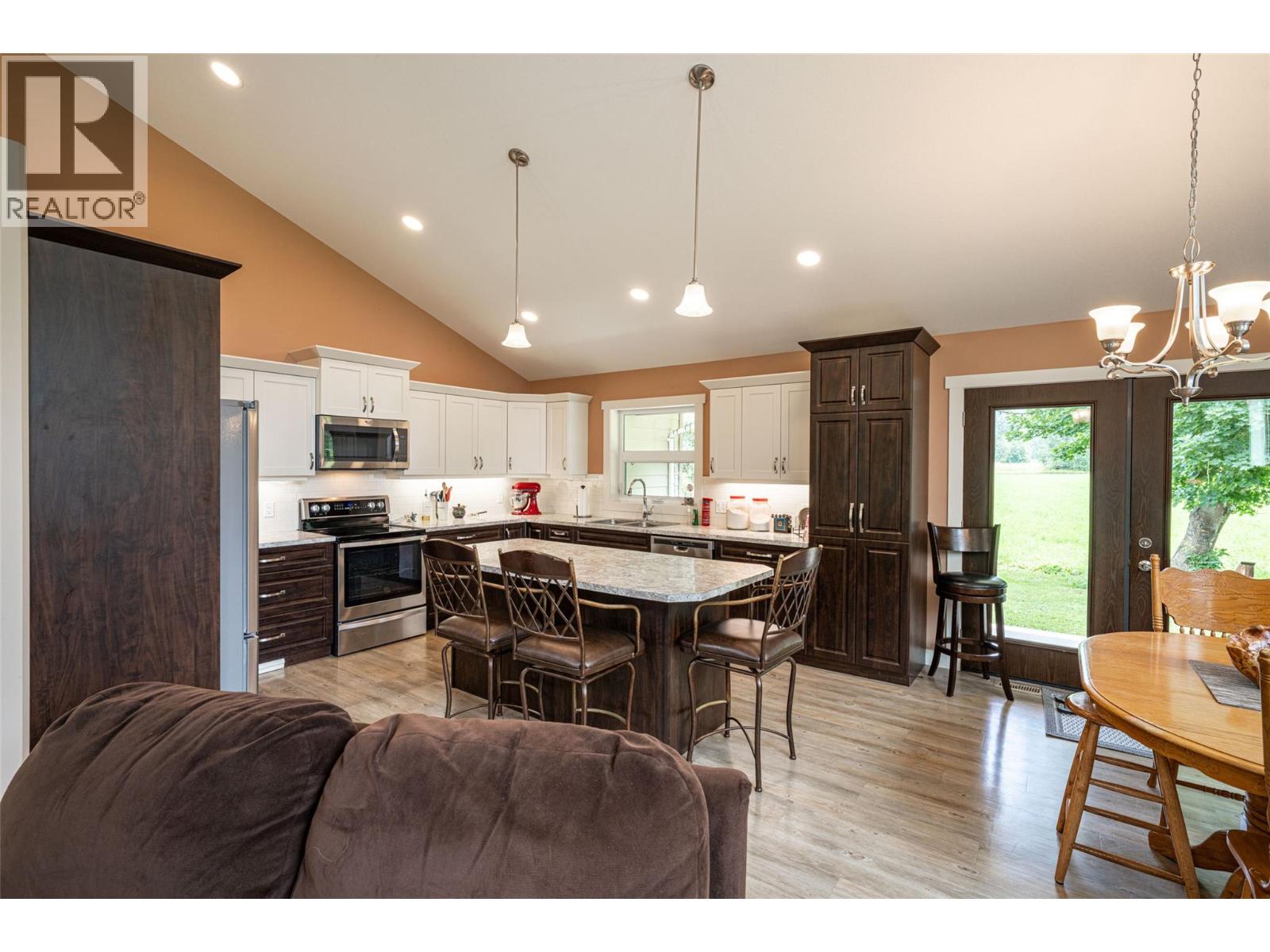 51 Monks Road, Grindrod, British Columbia  V0E 1Y0 - Photo 46 - 10393335