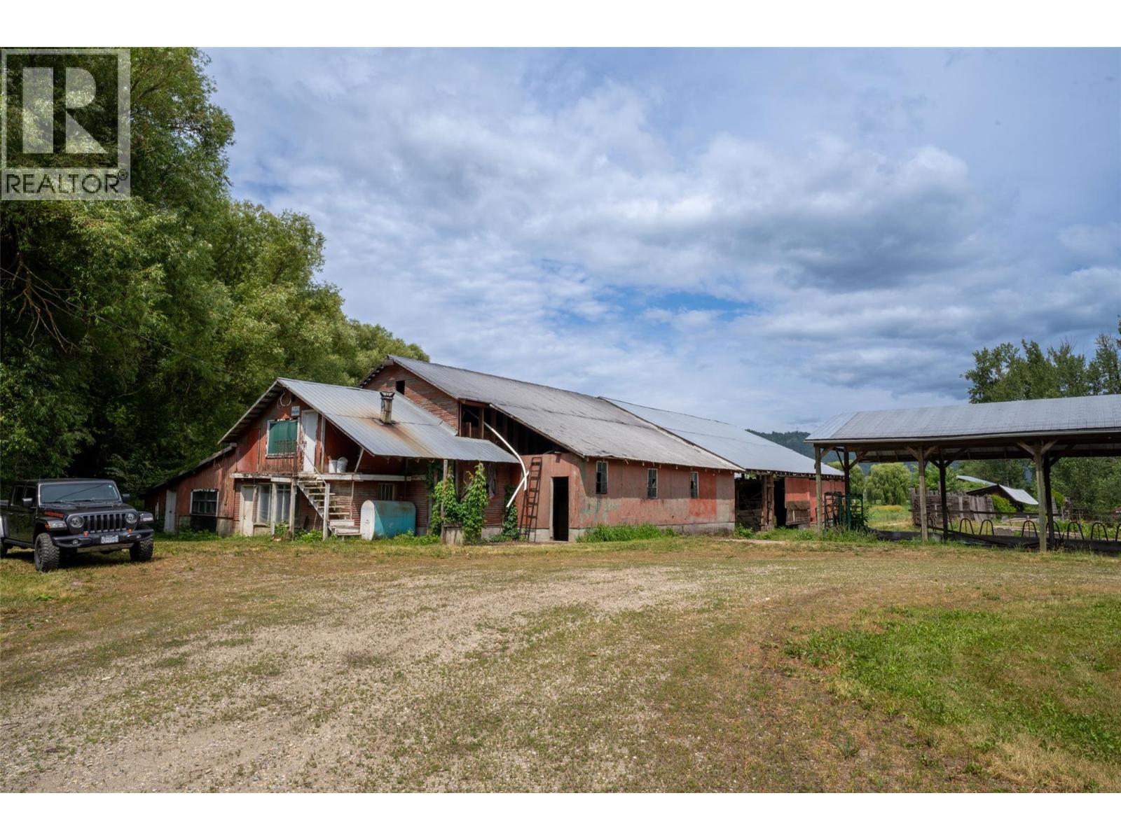 51 Monks Road, Grindrod, British Columbia  V0E 1Y0 - Photo 36 - 10393335