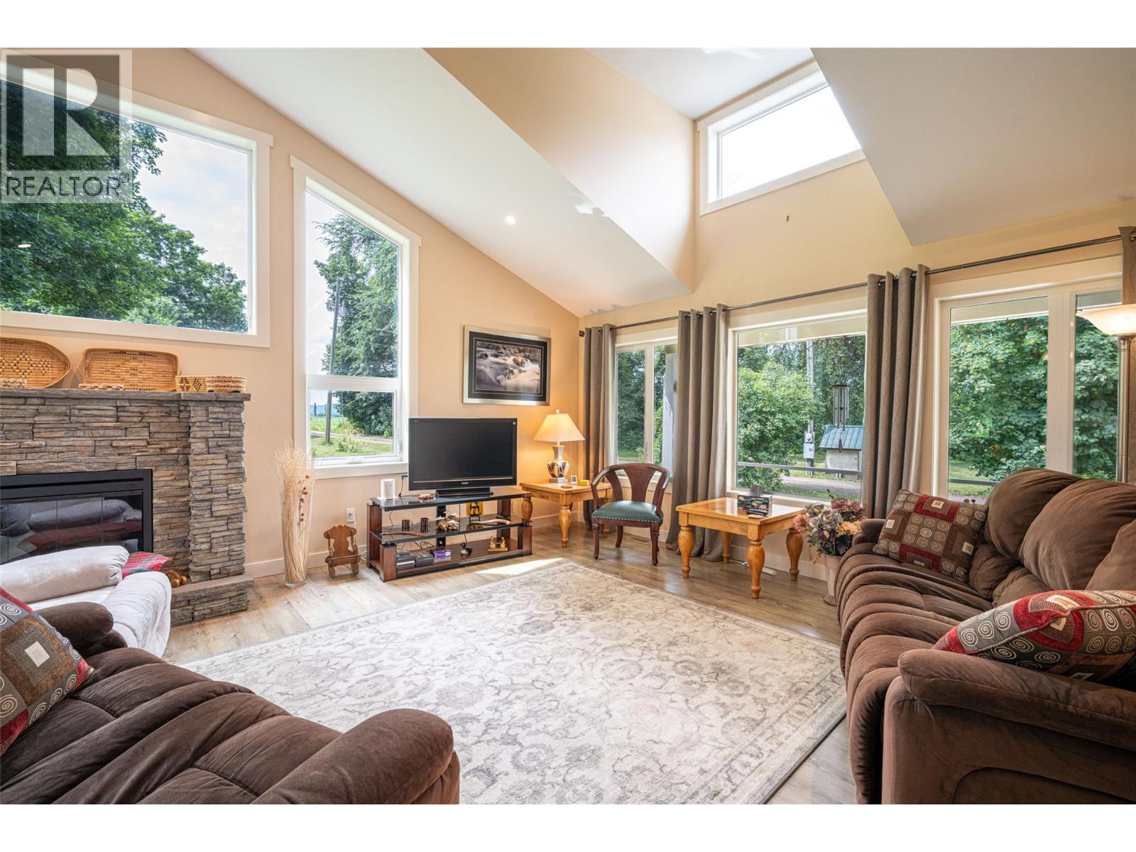 51 Monks Road, Grindrod, British Columbia  V0E 1Y0 - Photo 60 - 10393335