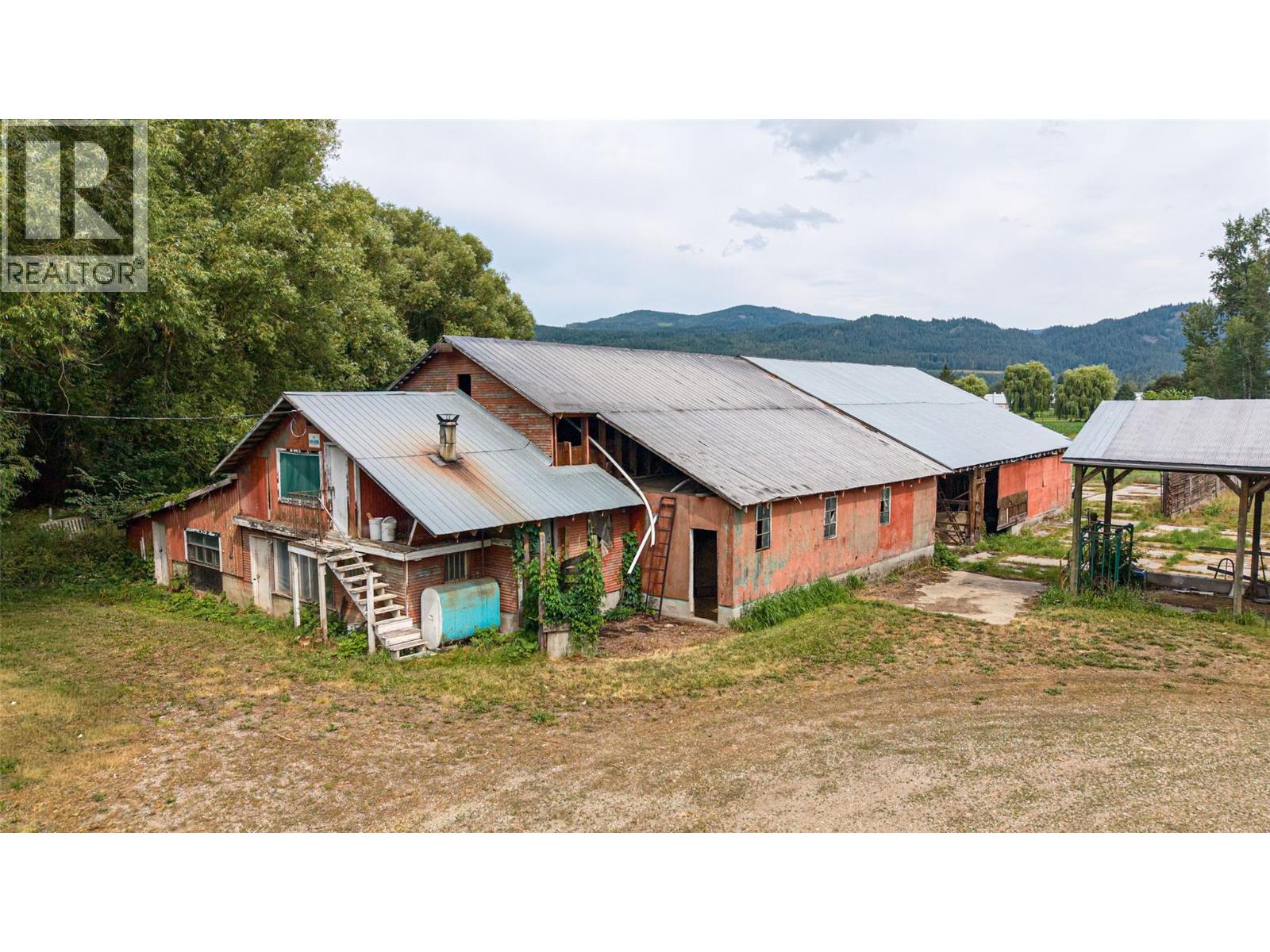 51 Monks Road, Grindrod, British Columbia  V0E 1Y0 - Photo 40 - 10393335