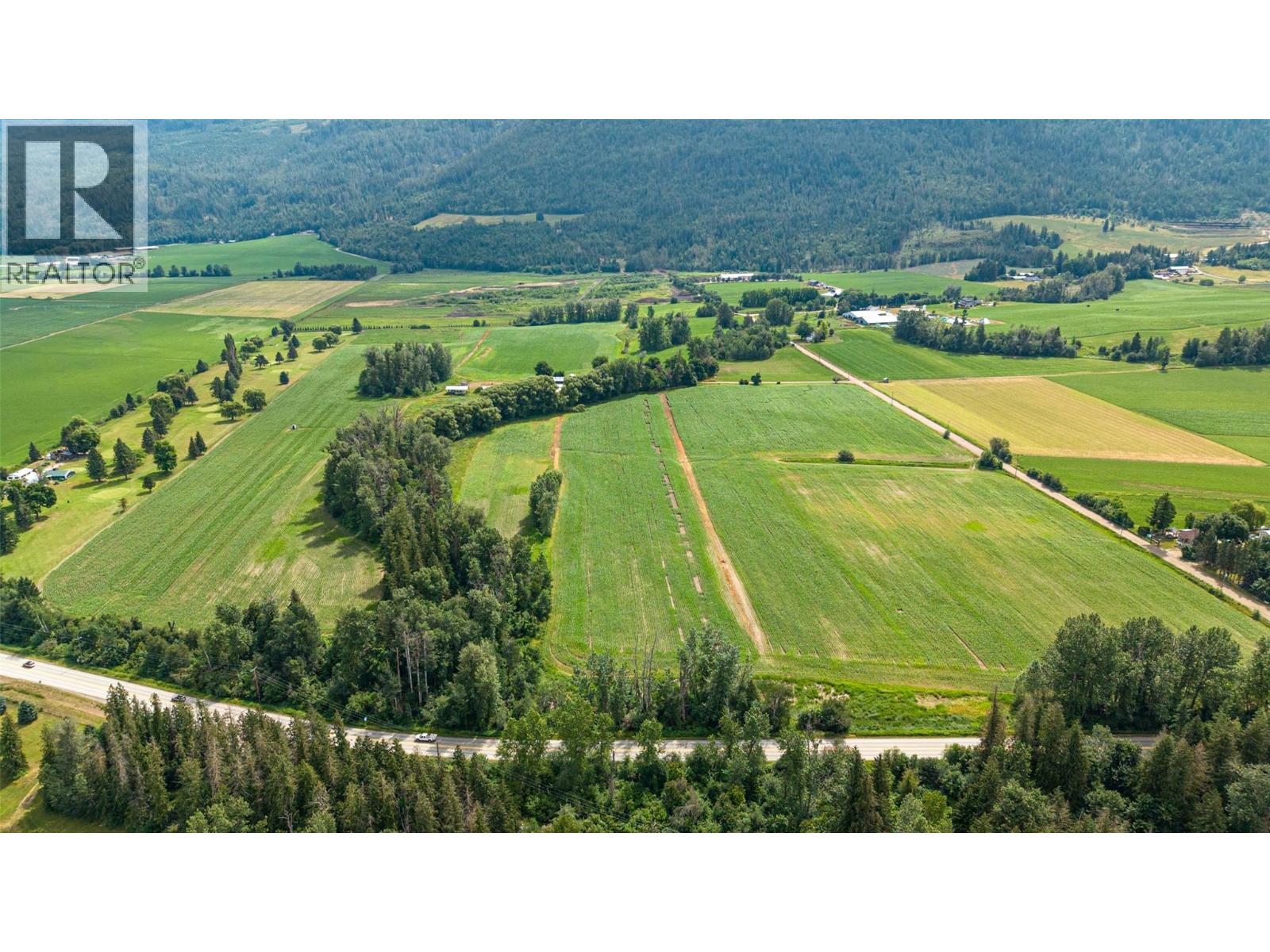 51 Monks Road, Grindrod, British Columbia  V0E 1Y0 - Photo 10 - 10393335