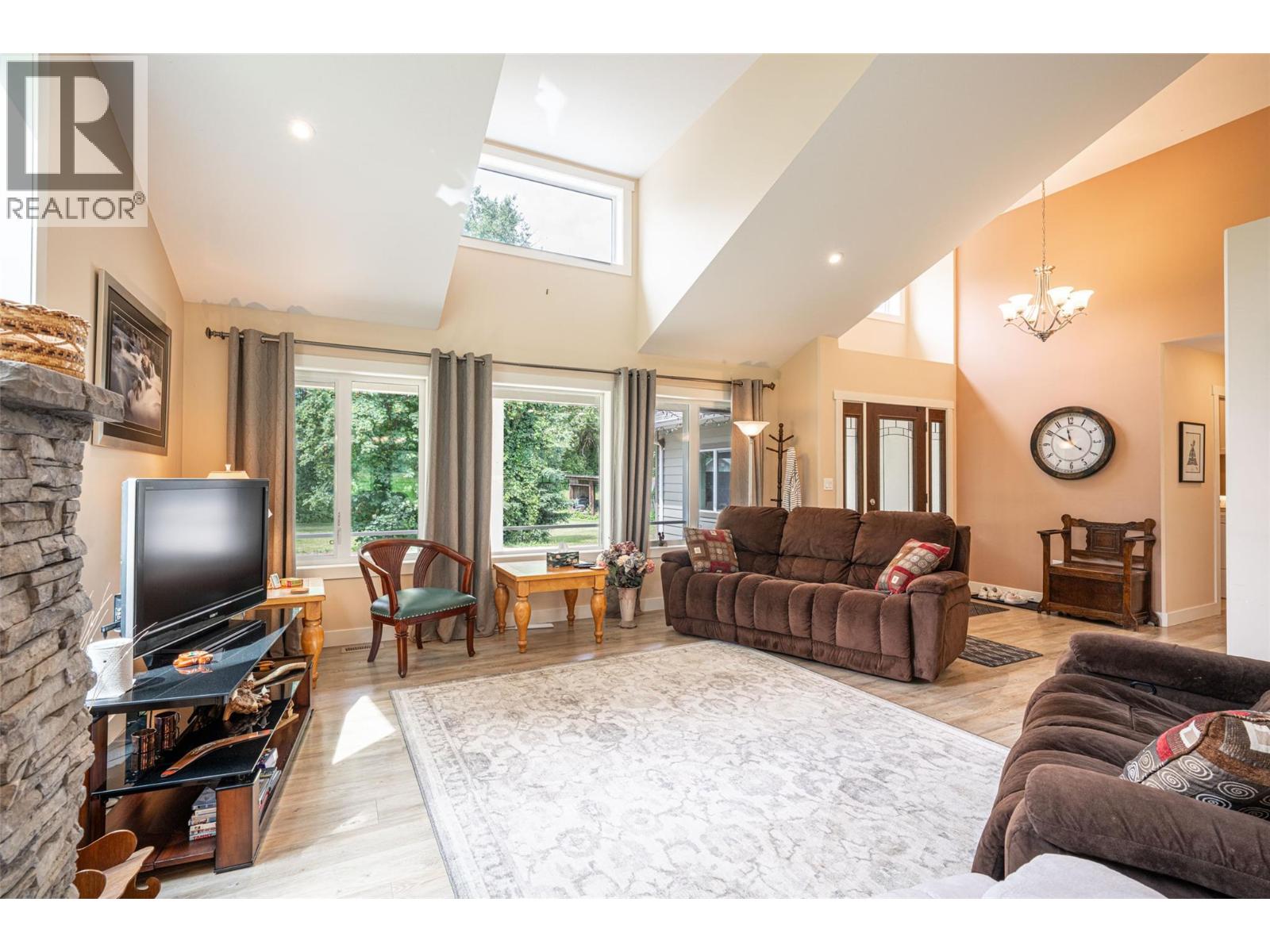 51 Monks Road, Grindrod, British Columbia  V0E 1Y0 - Photo 62 - 10393335