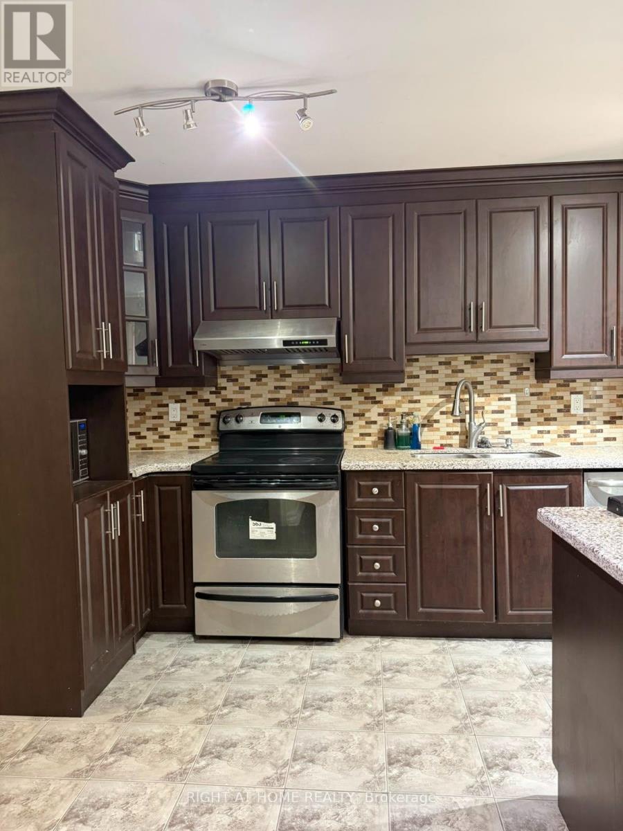 630 Leatherleaf Drive, Mississauga, Ontario  L4Z 3Z1 - Photo 7 - W13535768