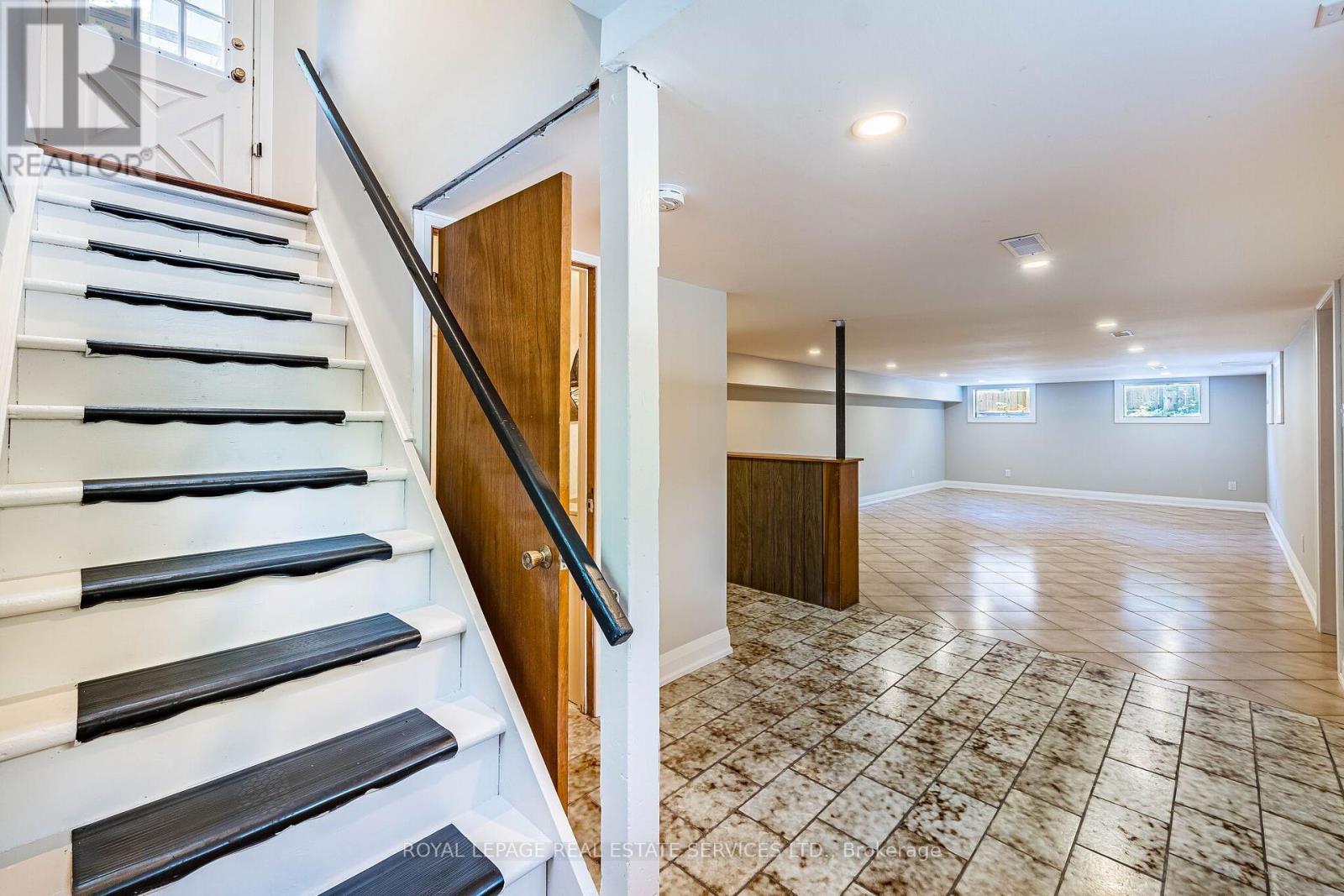 4 Fern Street, Brampton, Ontario  L6Y 1X2 - Photo 31 - W13565766