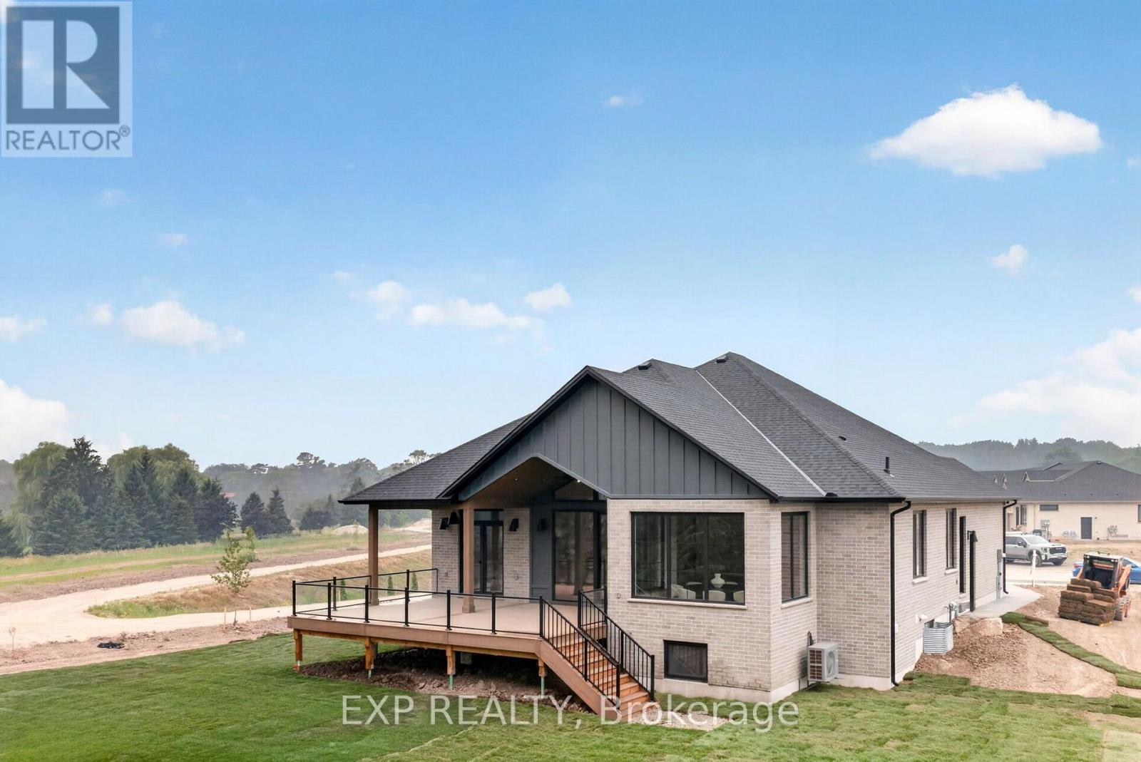 29 Dearing Drive, Lambton Shores, Ontario  N0M 1T0 - Photo 45 - X13564516