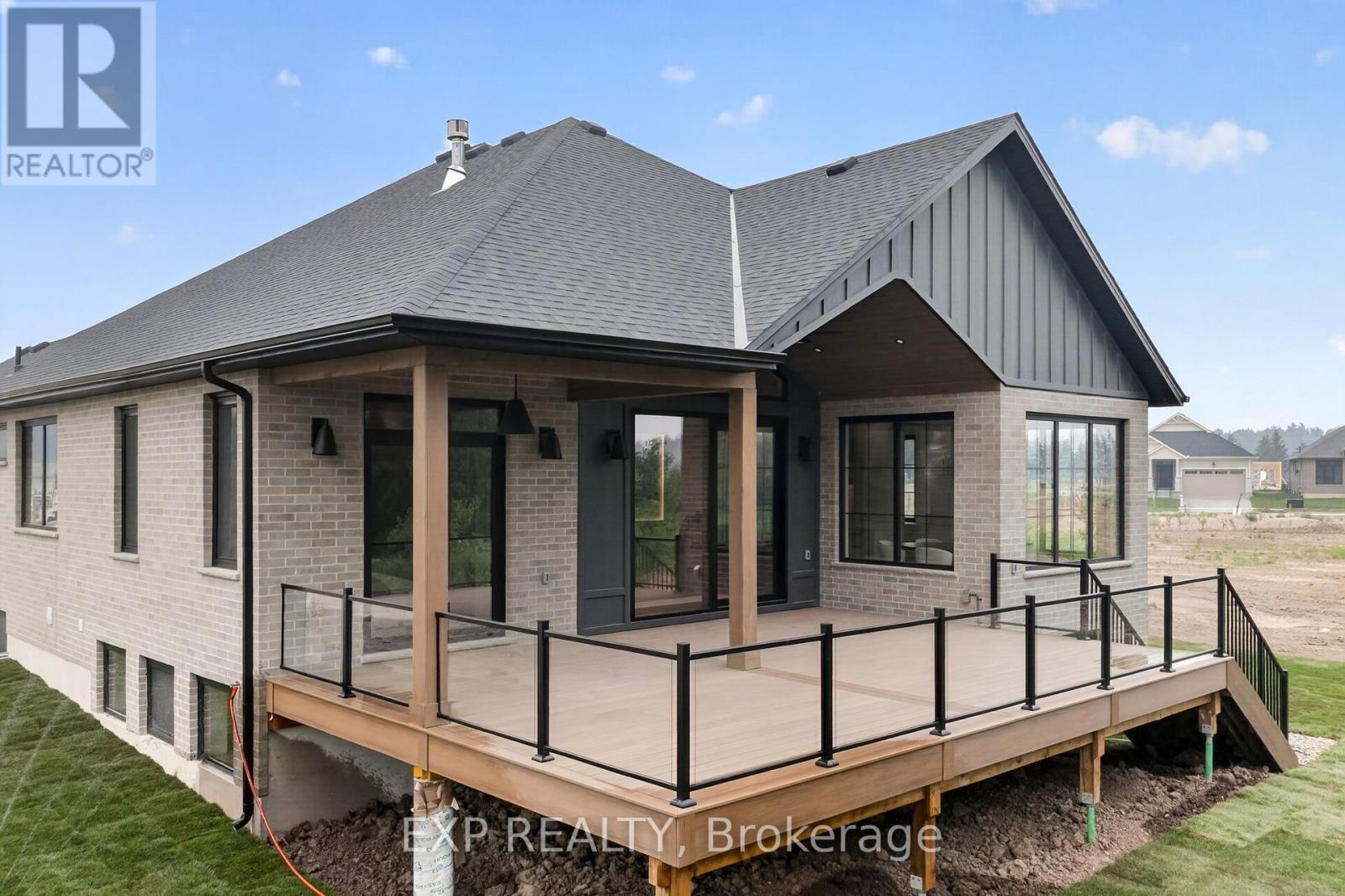 29 Dearing Drive, Lambton Shores, Ontario  N0M 1T0 - Photo 43 - X13564516