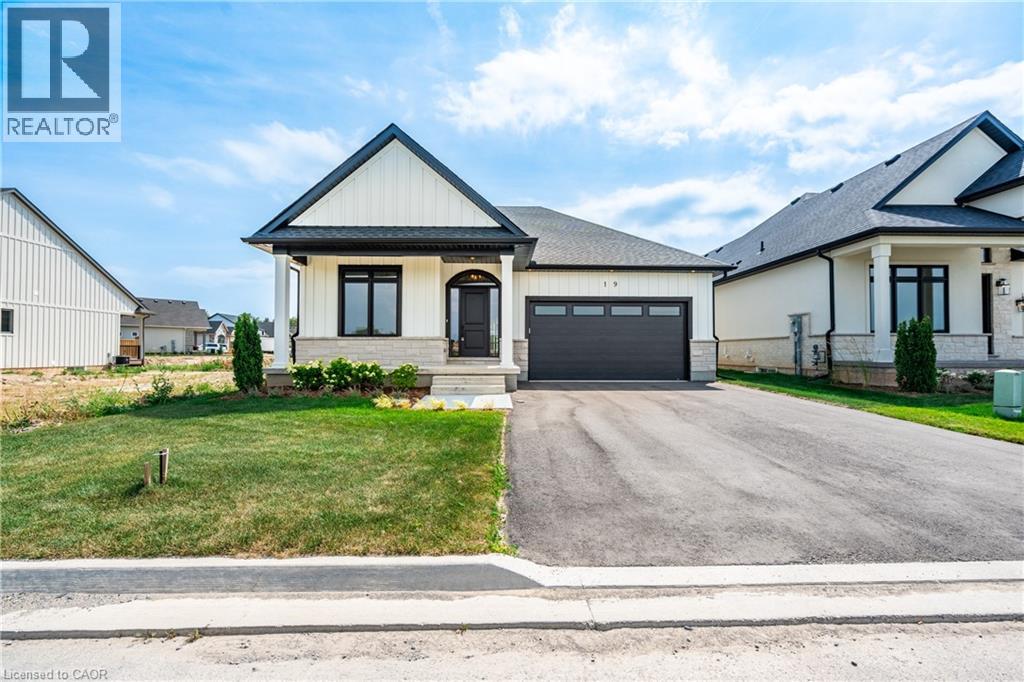 19 OAKLEY Drive, Niagara-on-the-Lake, Ontario