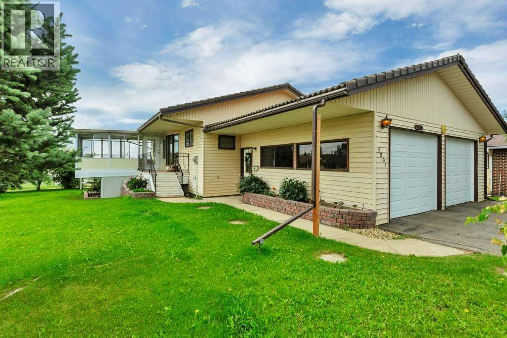 5201 46 Avenue, Rimbey
