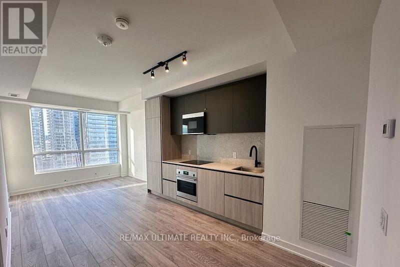 2307 - 108 Peter Street, Toronto, Ontario  M5V 0W2 - Photo 3 - C13571864