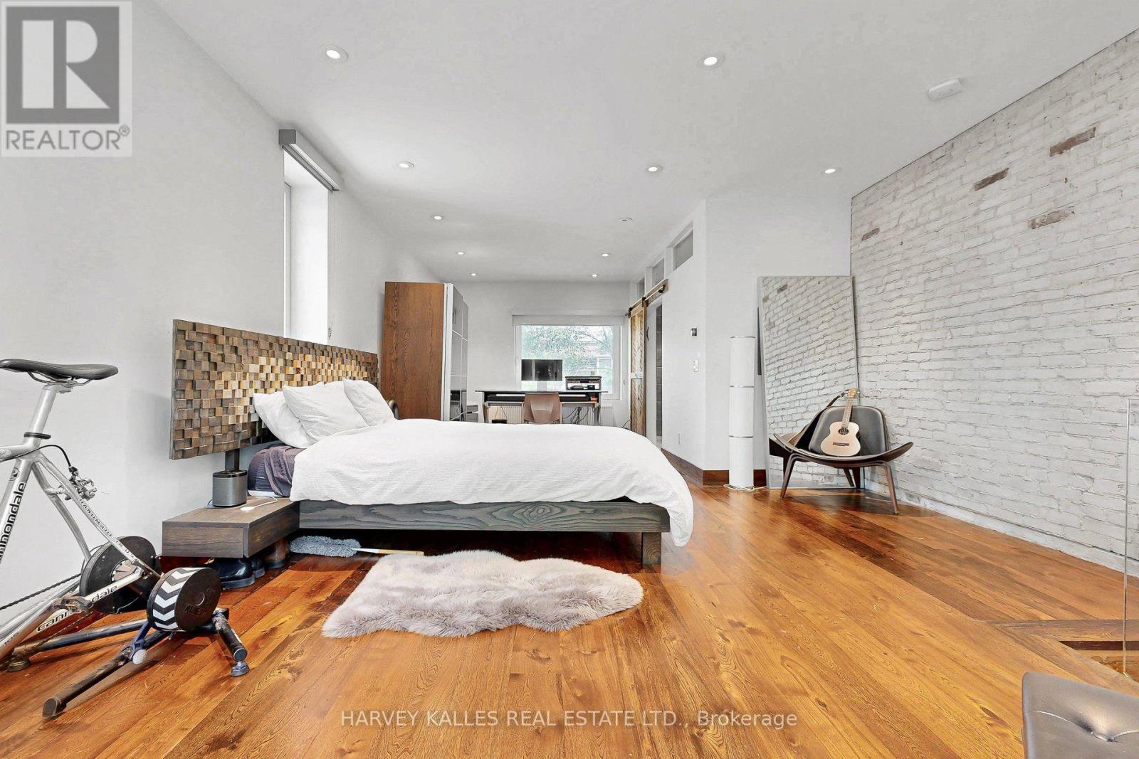 819 Dundas Street W, Toronto, Ontario M6J 1V4 - Photo 18 - C13571922