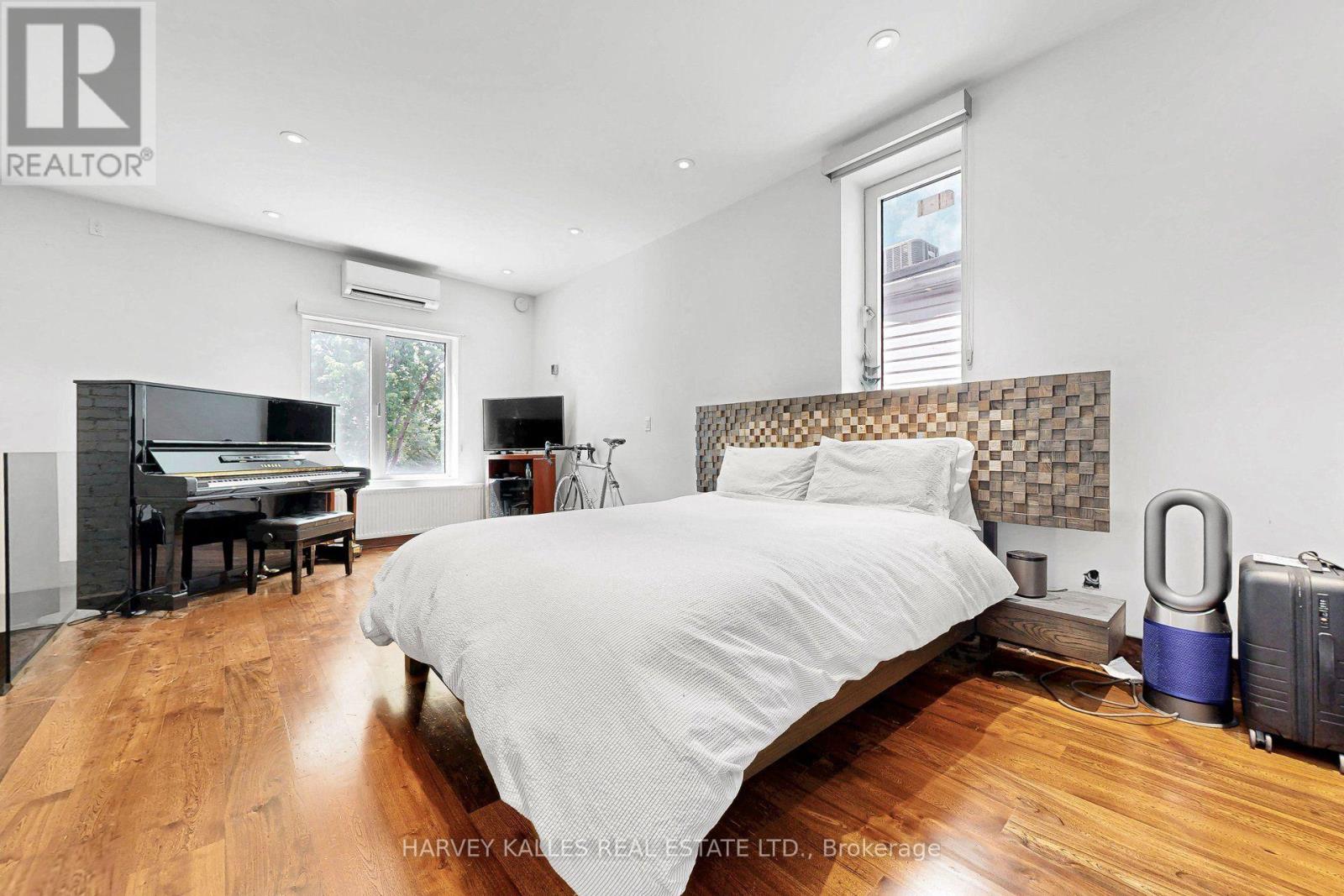819 Dundas Street W, Toronto, Ontario M6J 1V4 - Photo 21 - C13571922