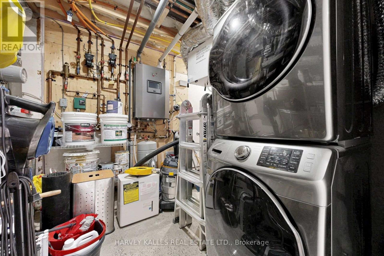 819 Dundas Street W, Toronto, Ontario M6J 1V4 - Photo 35 - C13571922