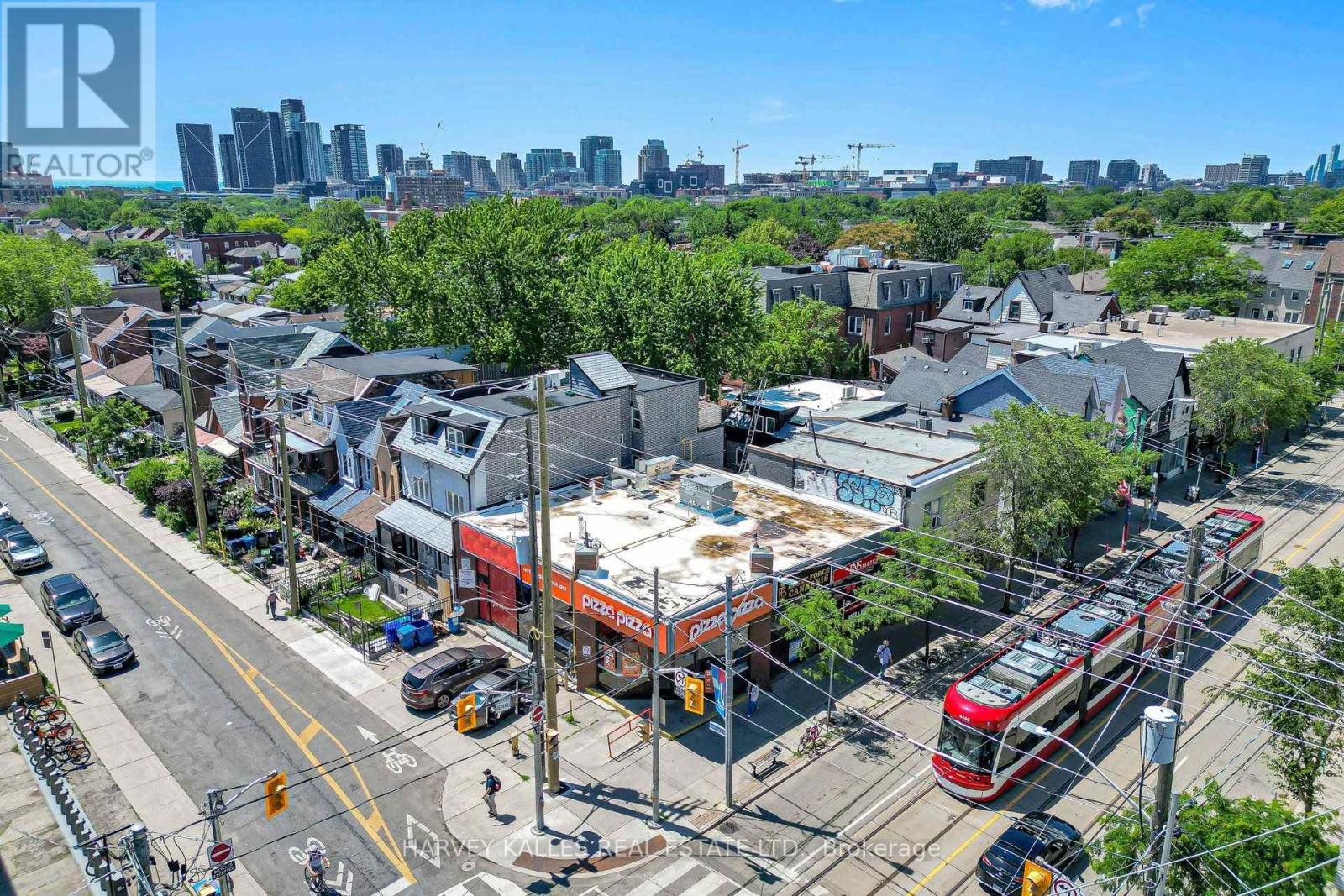 819 Dundas Street W, Toronto, Ontario M6J 1V4 - Photo 43 - C13571922