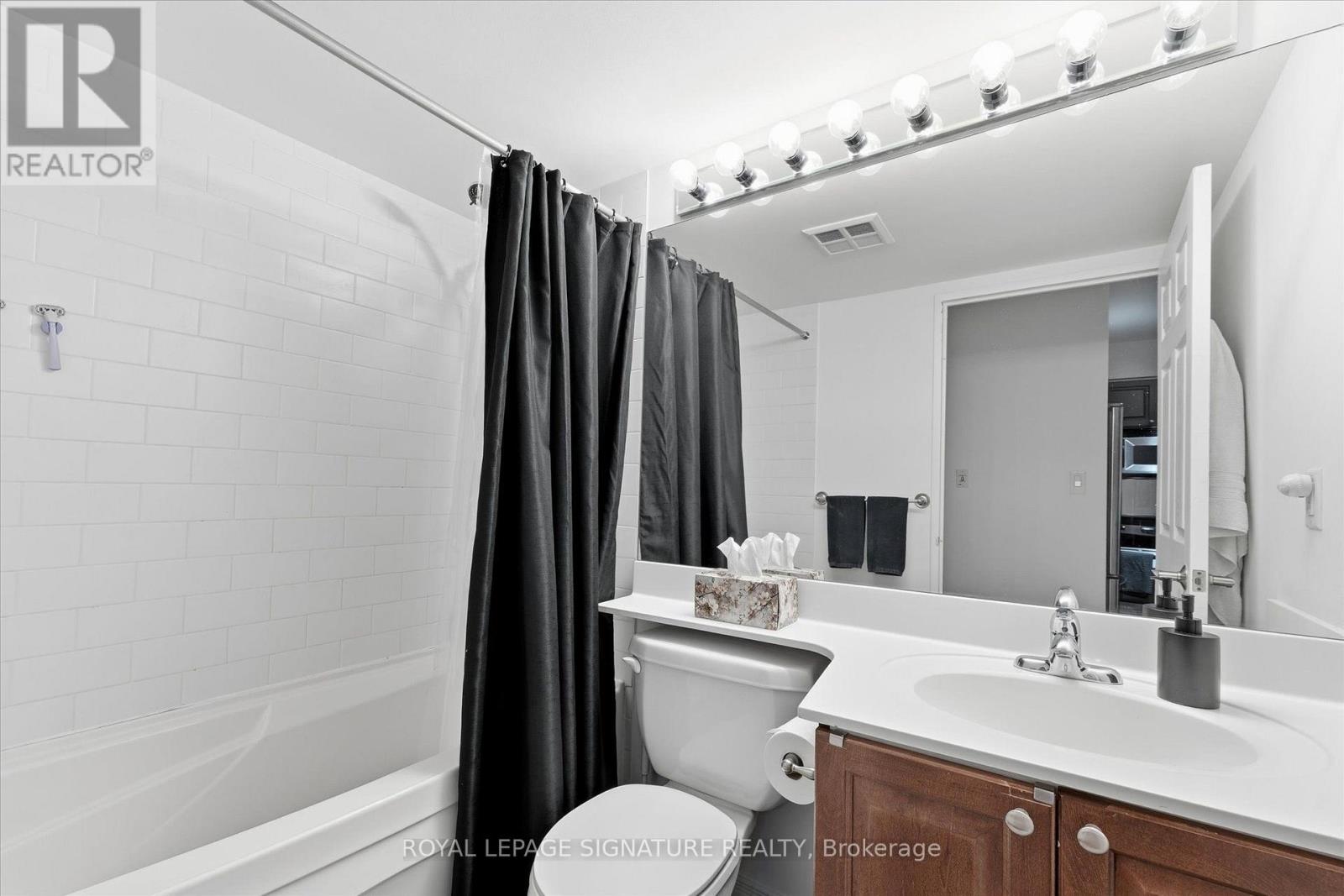 1223 - 230 King Street E, Toronto, Ontario  M5A 1K5 - Photo 18 - C13572034
