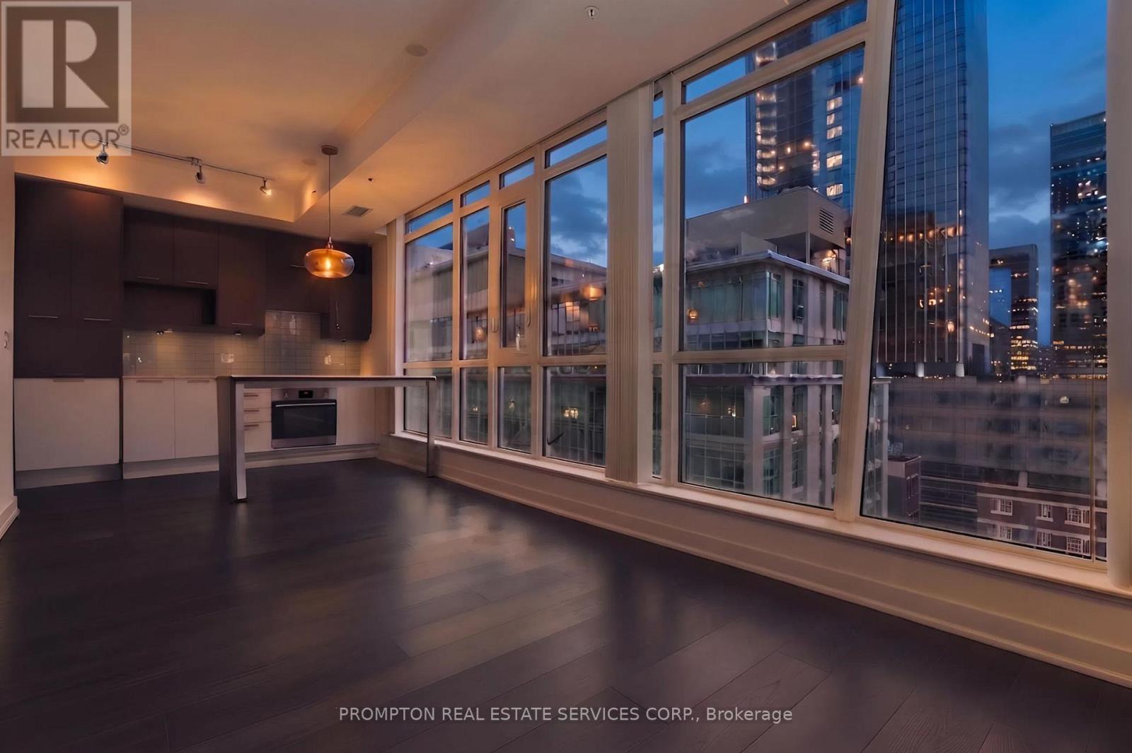 1107 - 30 Nelson Street, Toronto (Waterfront Communities), Ontario  M5V 0H5 - Photo 3 - C13572054