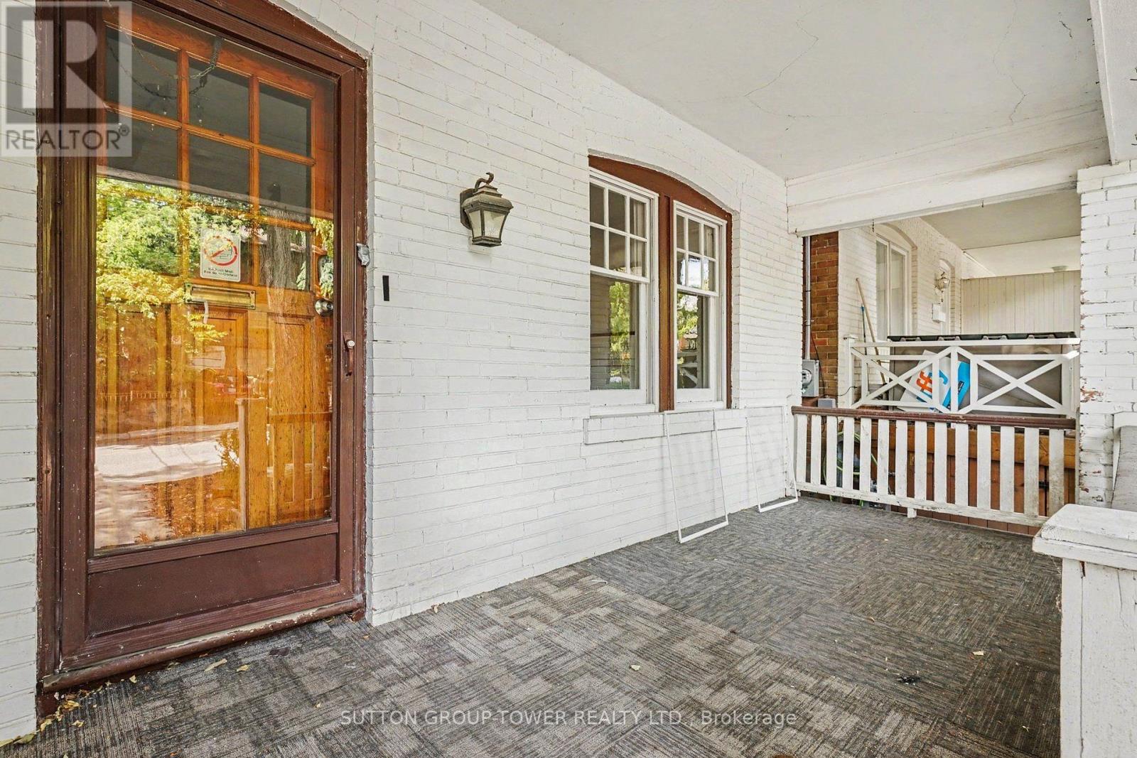 118 Castlefield Avenue, Toronto, Ontario M4R 1G4 - Photo 3 - C13572072