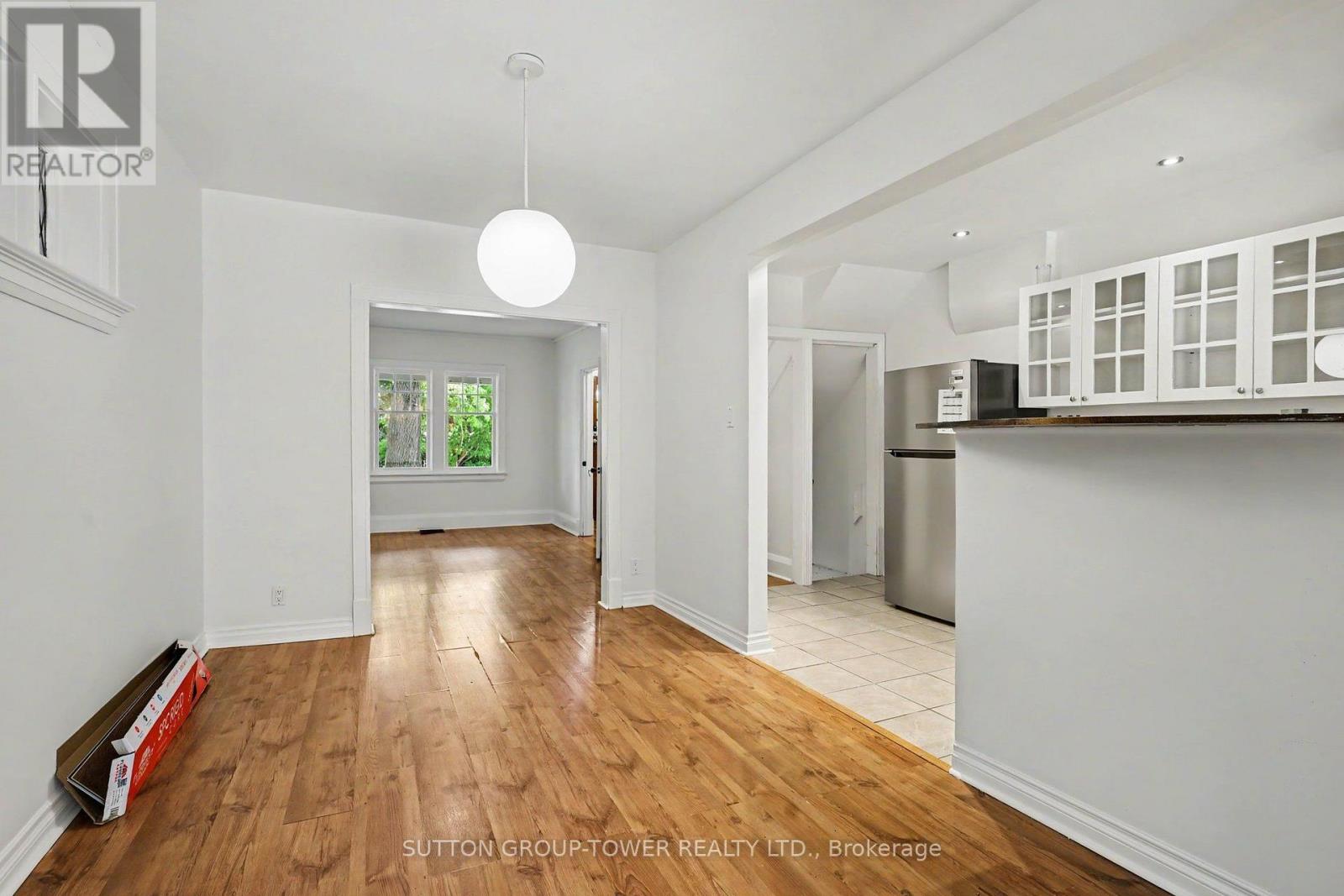 118 Castlefield Avenue, Toronto, Ontario M4R 1G4 - Photo 9 - C13572072
